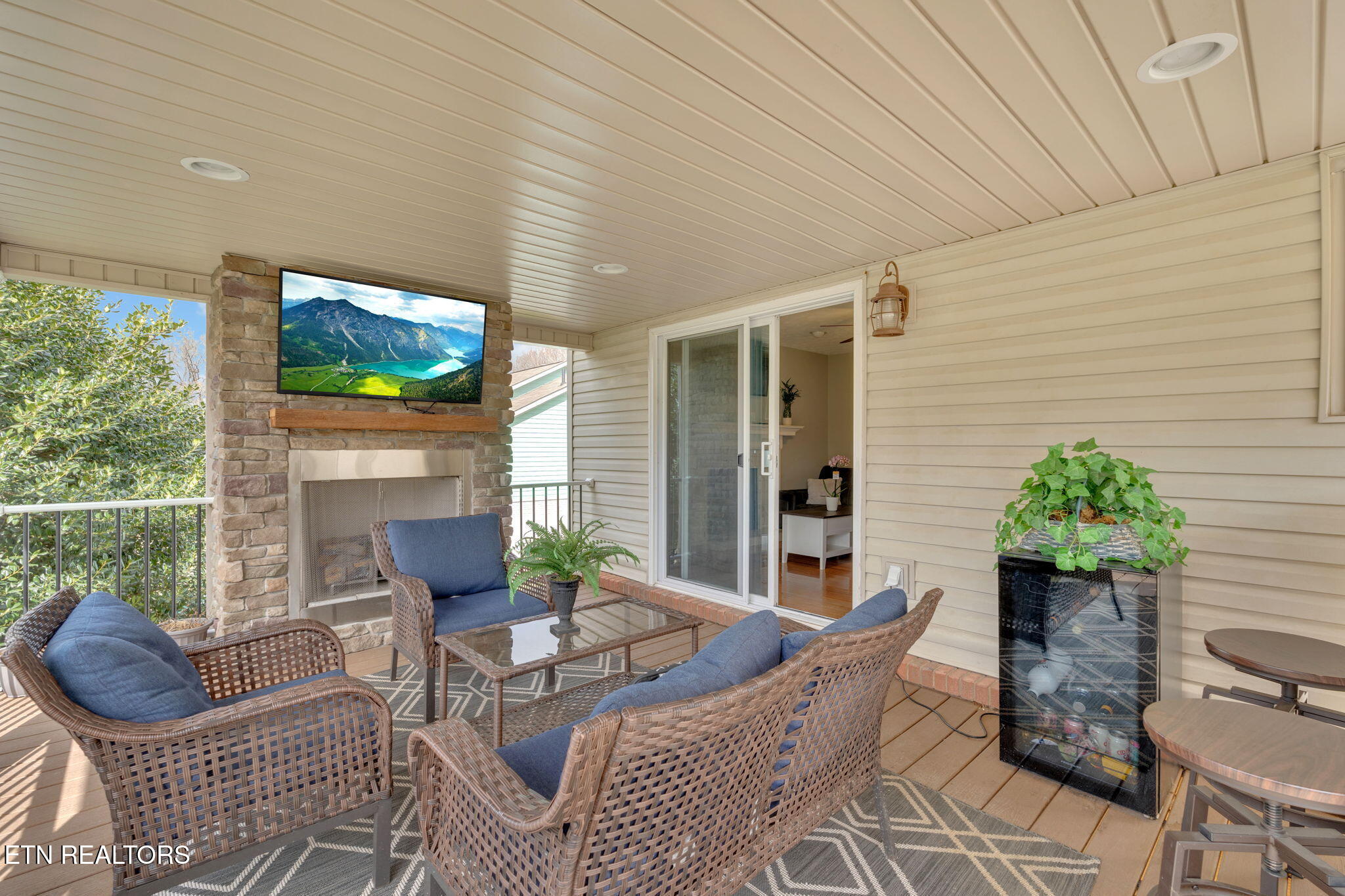 4813 Walnut Hill Drive