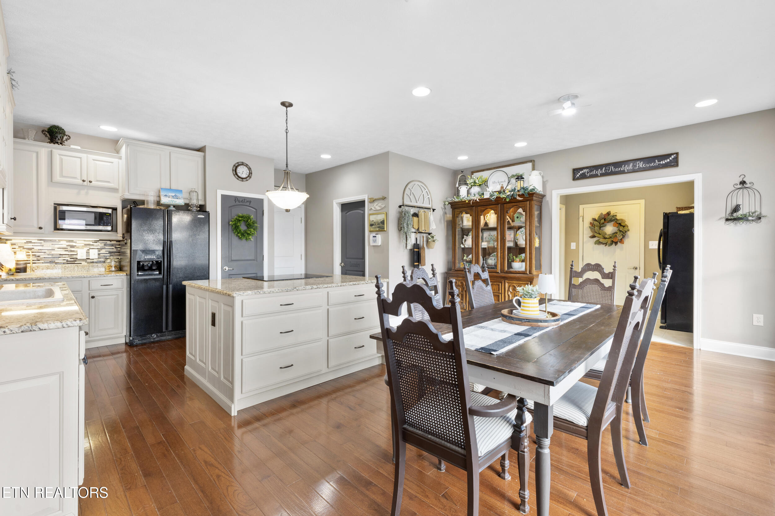 319 Coffey Heights
