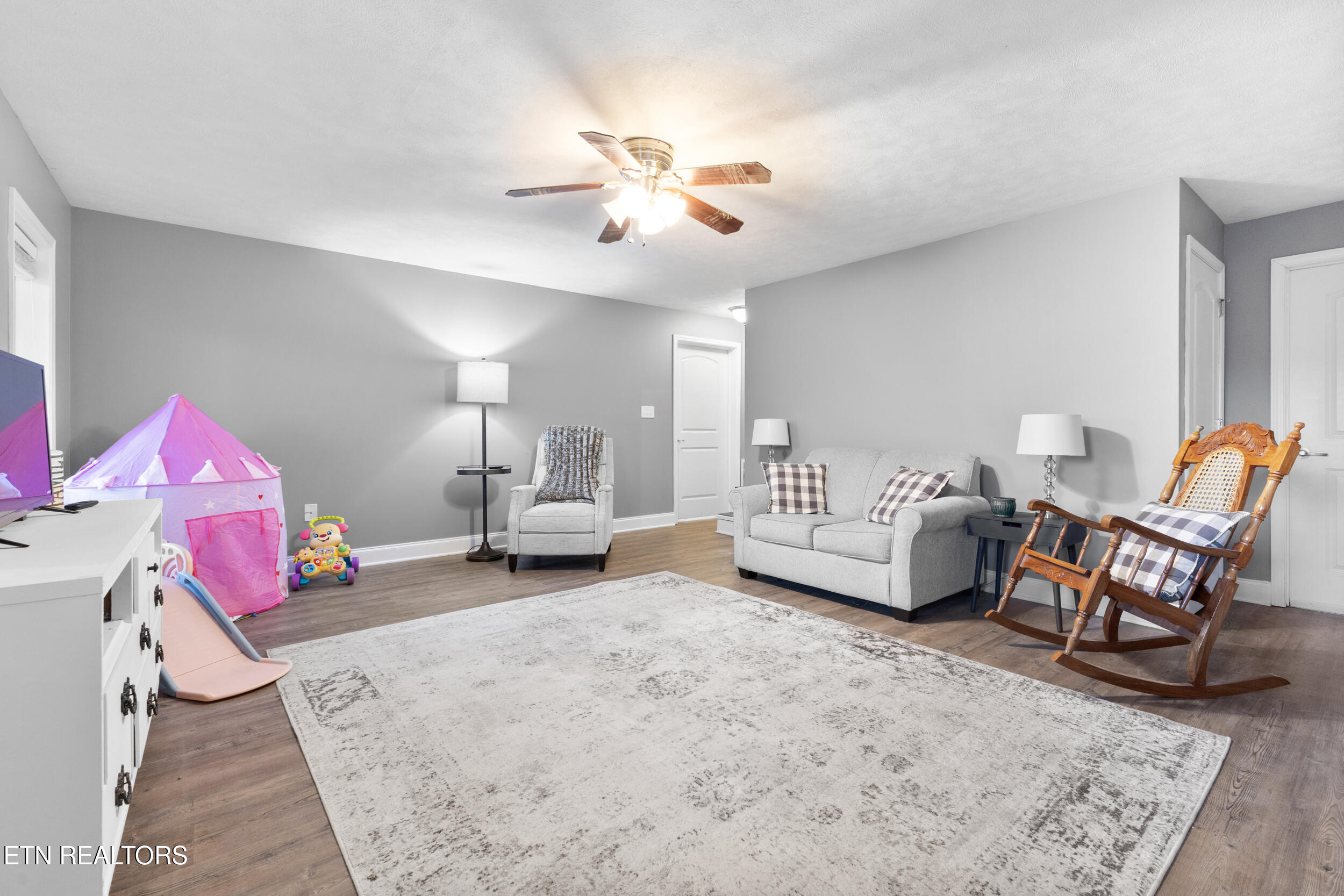 319 Coffey Heights