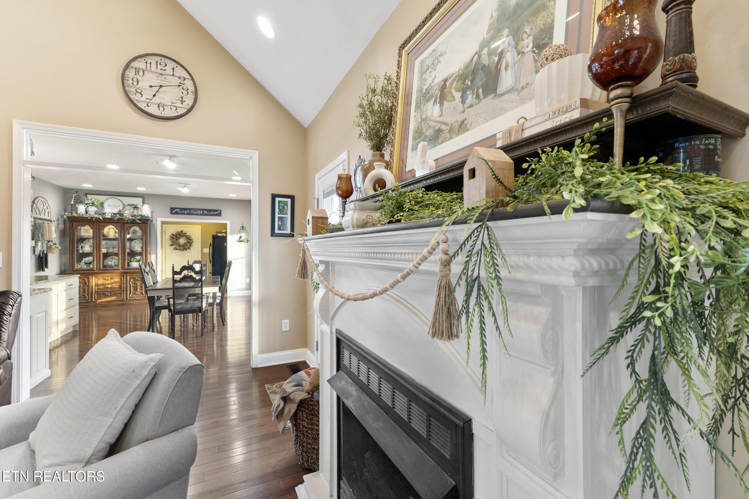 319 Coffey Heights