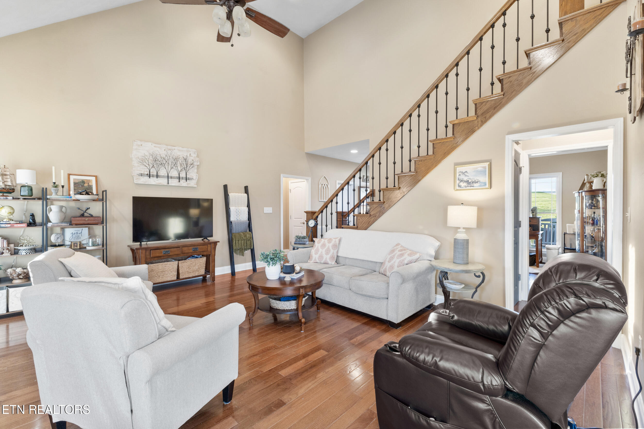 319 Coffey Heights
