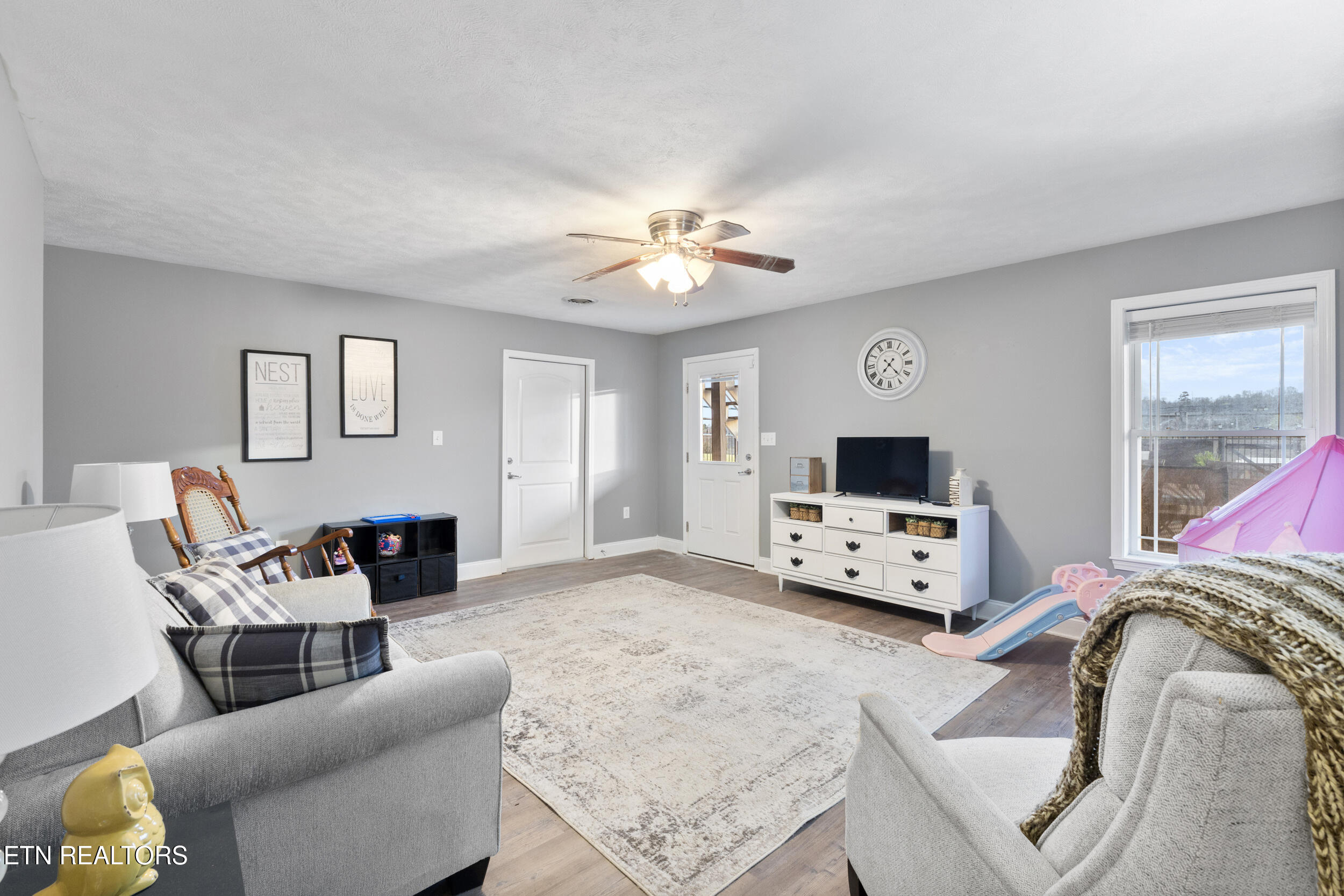 319 Coffey Heights