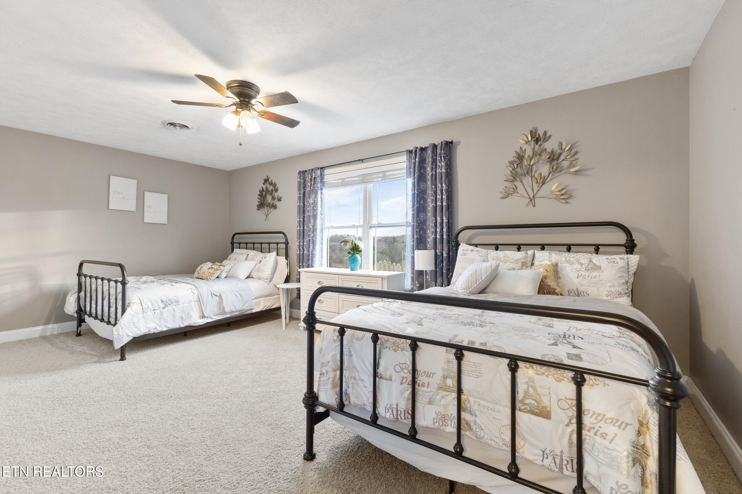 319 Coffey Heights