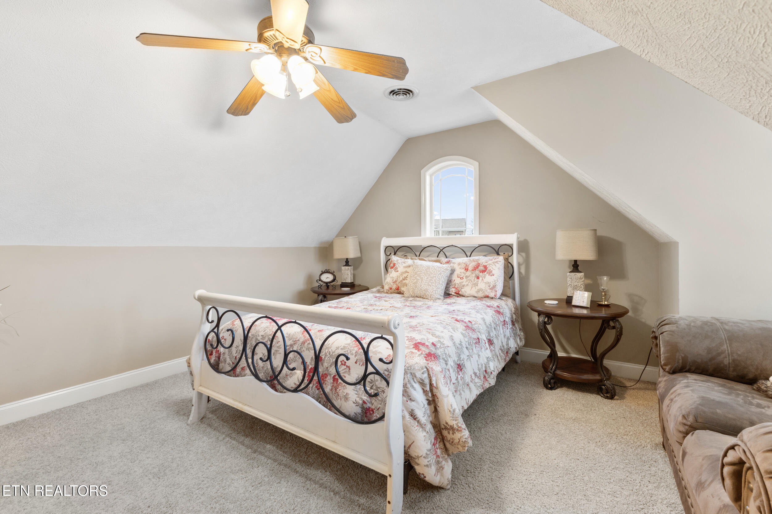 319 Coffey Heights