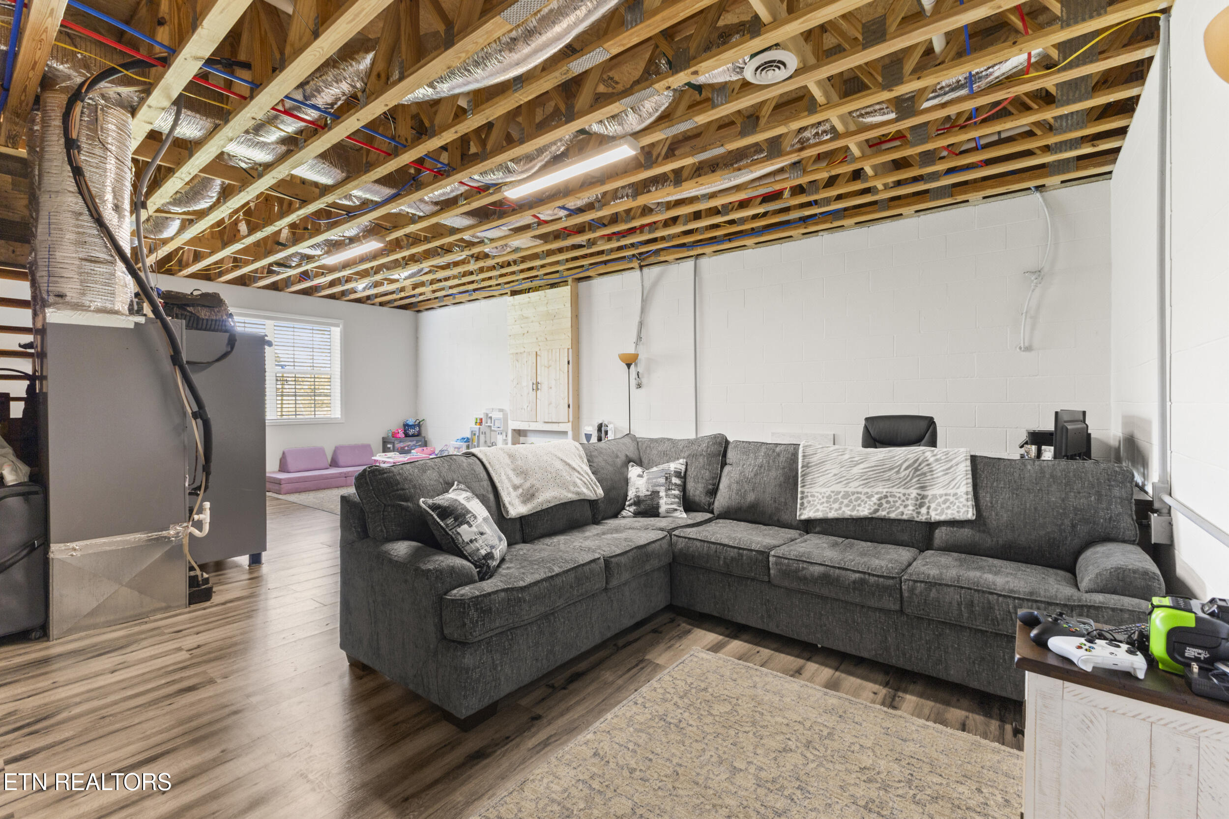 4529 Westover Place