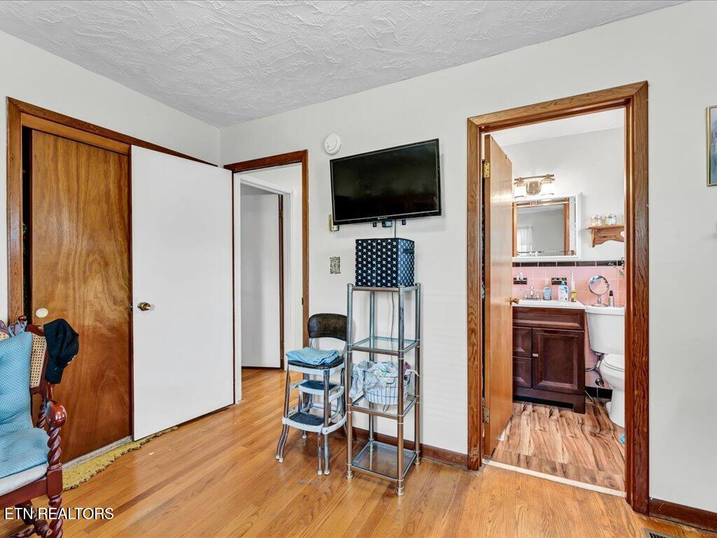 2546 Montcastle Drive