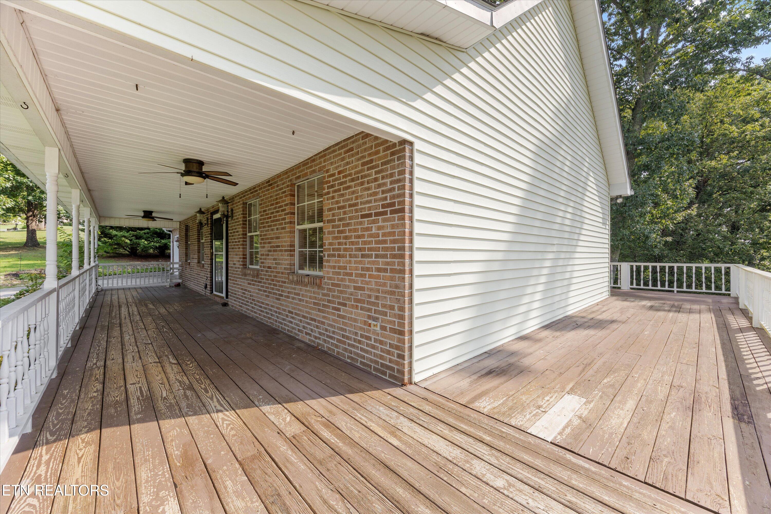 524 Emerald Ave