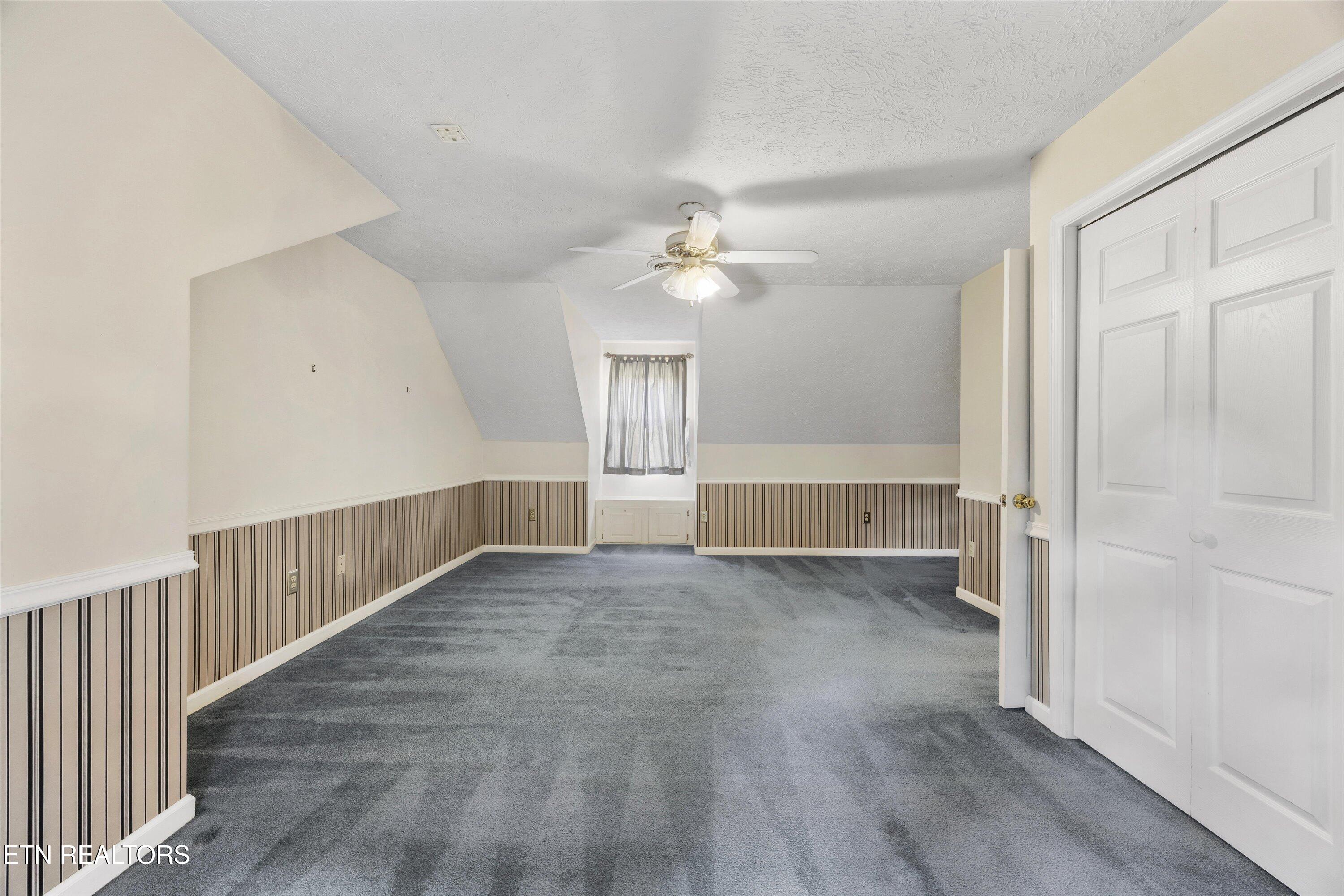 524 Emerald Ave