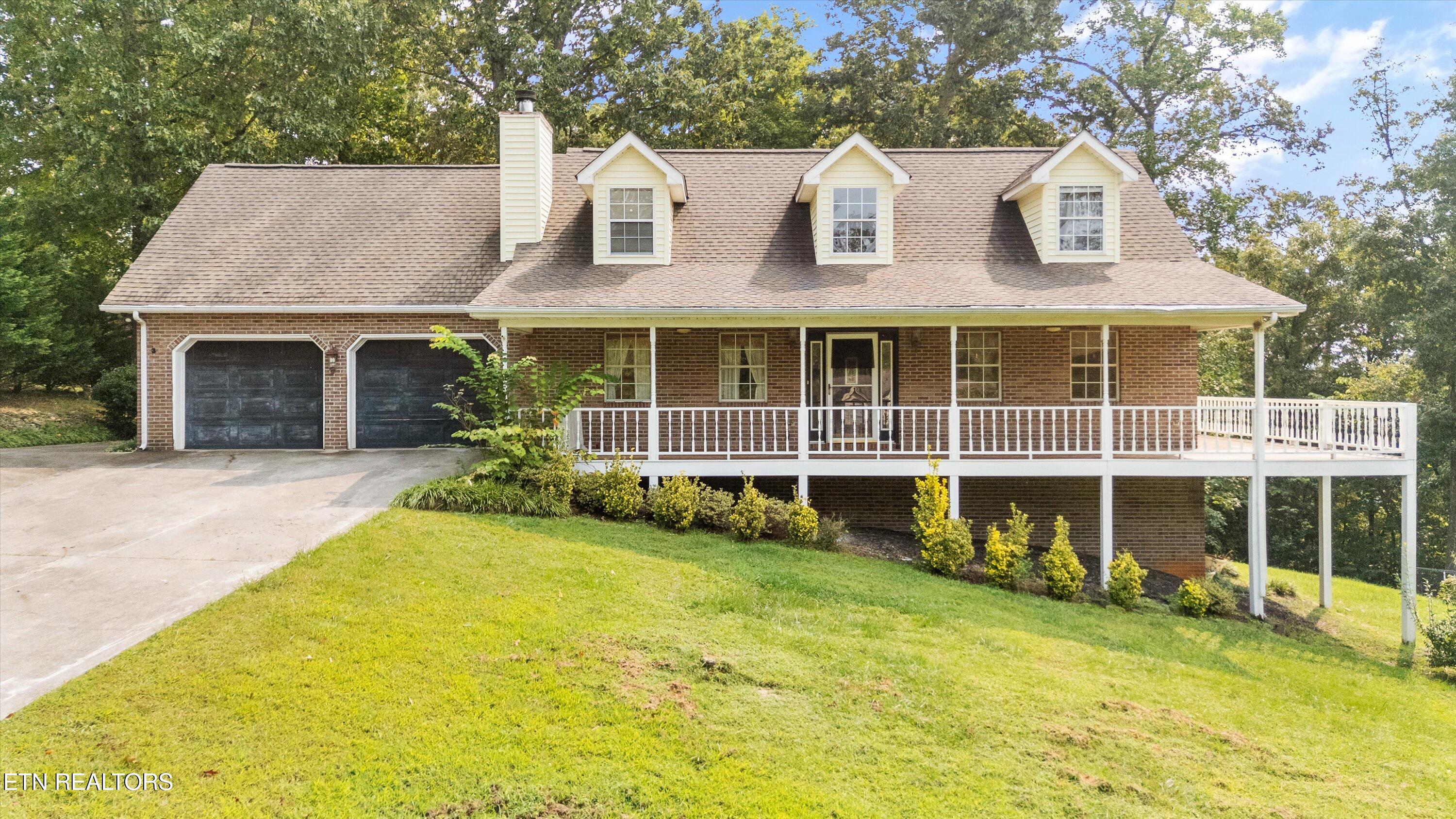 524 Emerald Ave