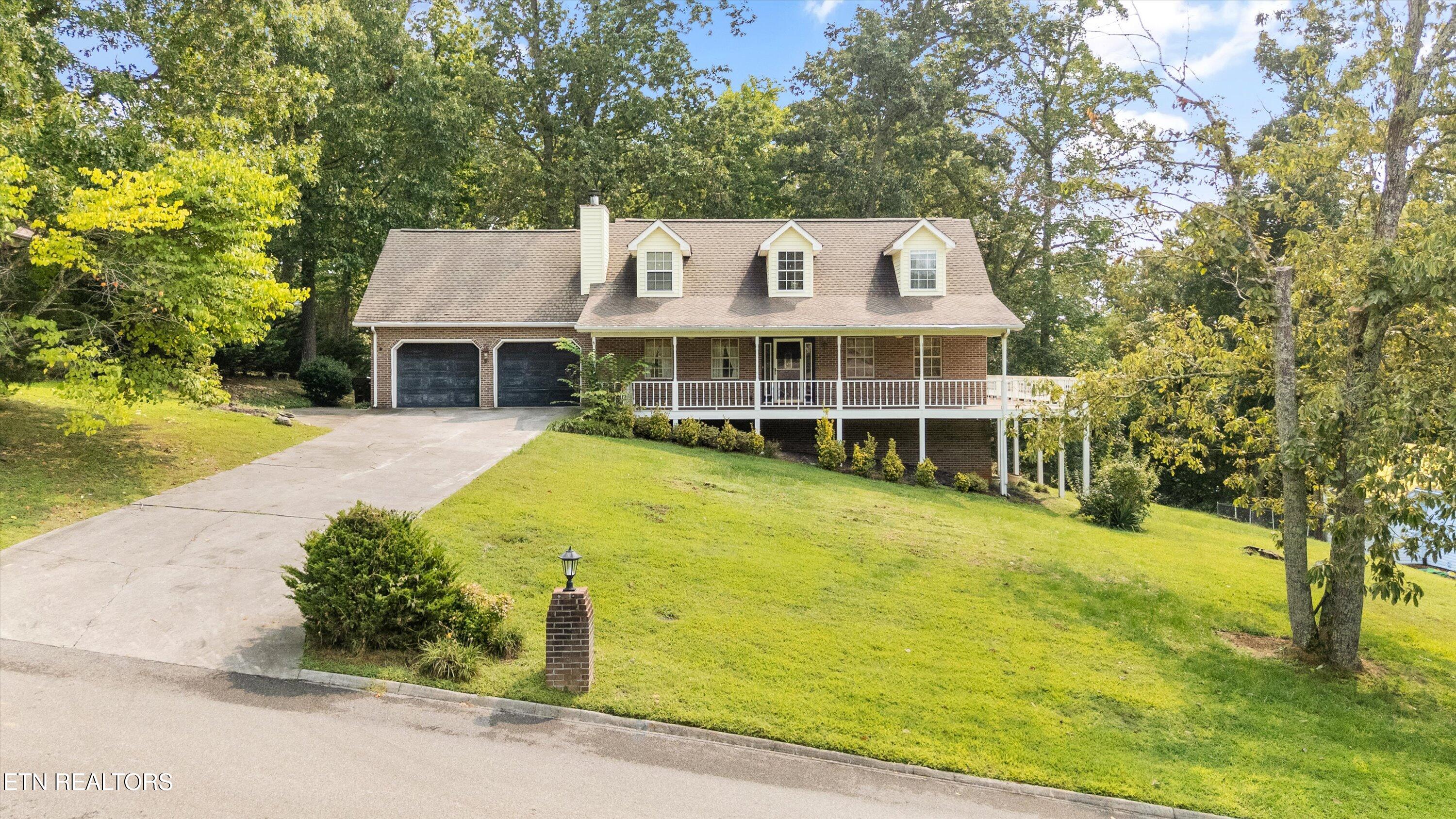 524 Emerald Ave