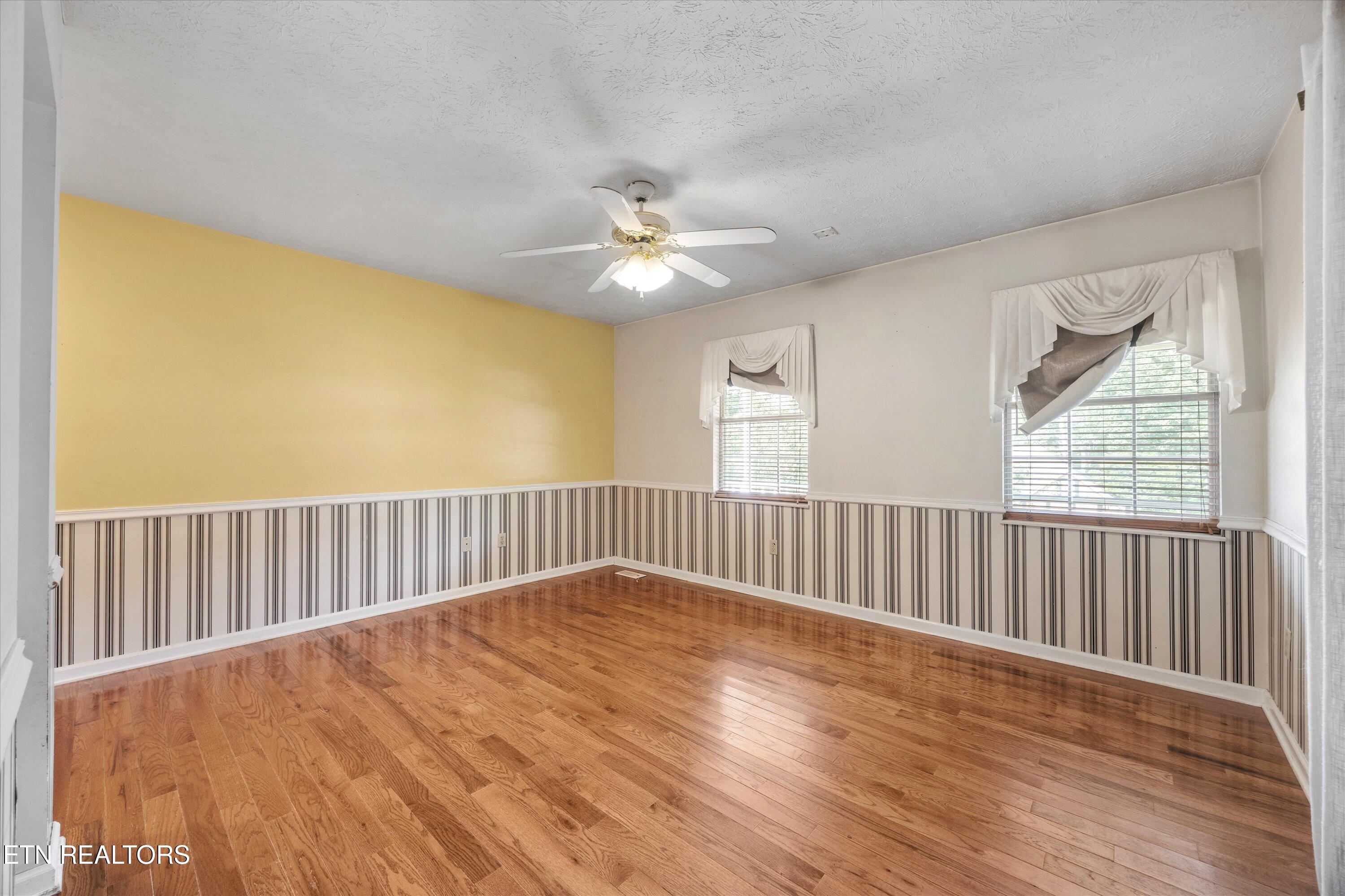 524 Emerald Ave