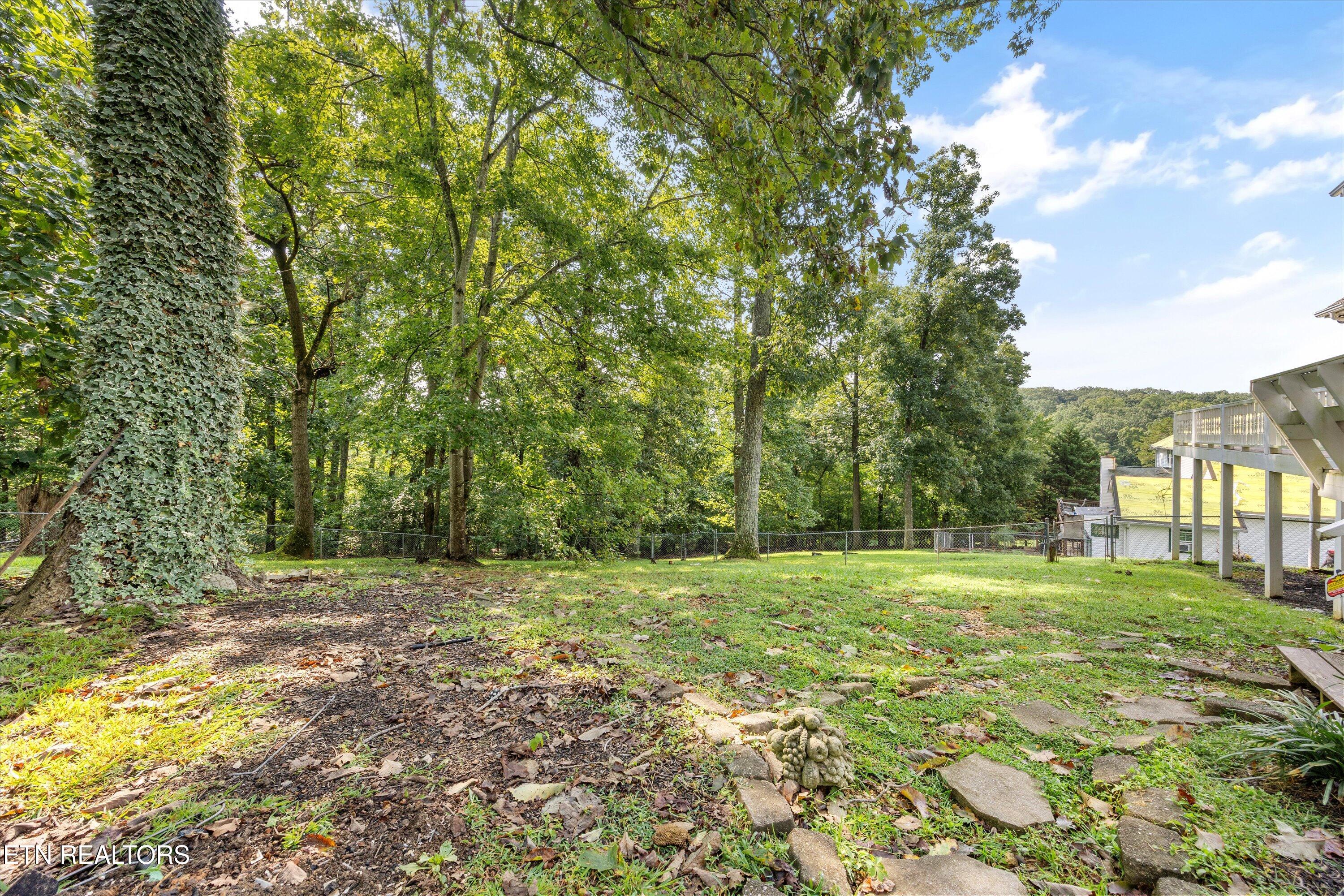 524 Emerald Ave