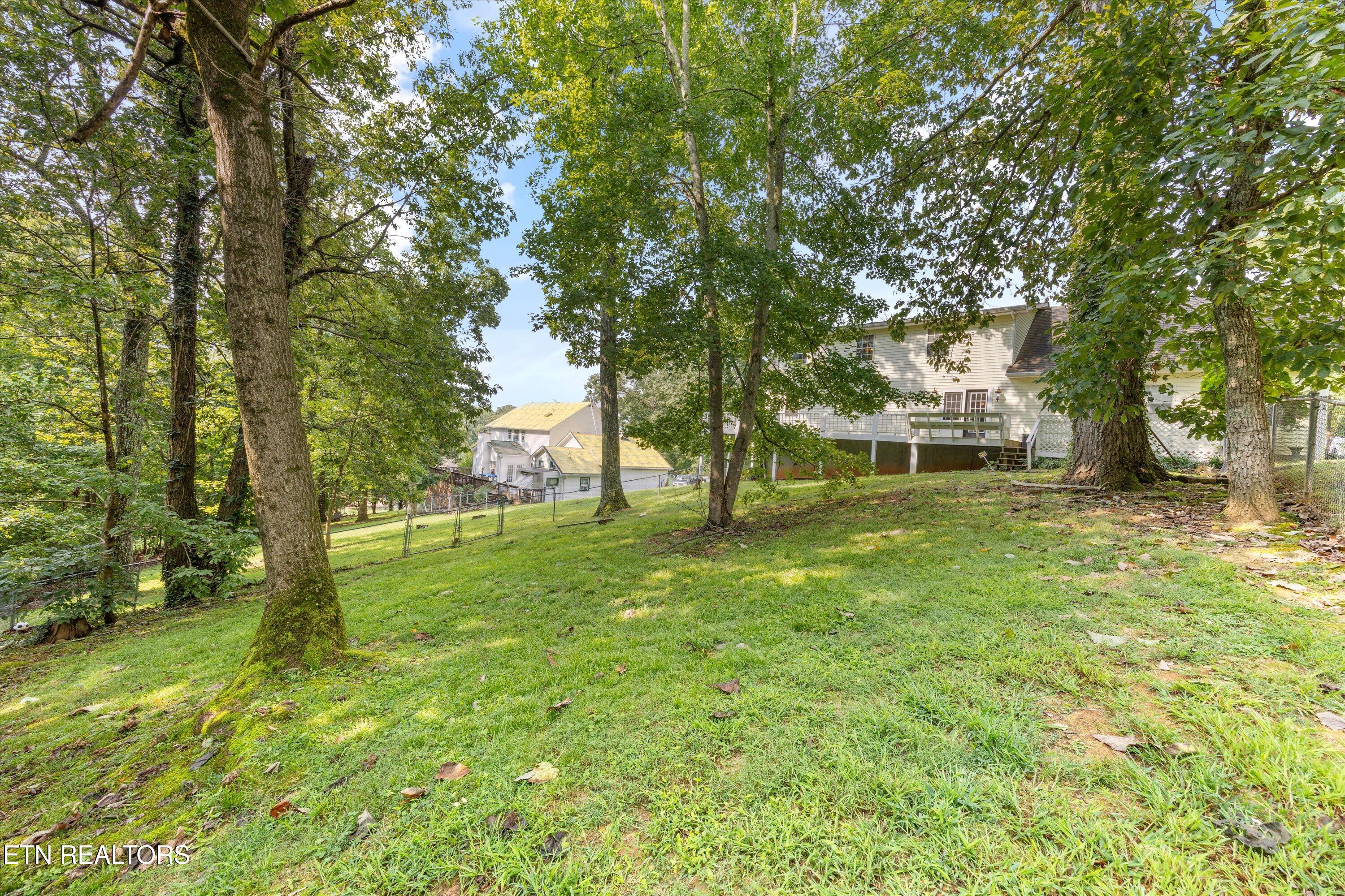 524 Emerald Ave
