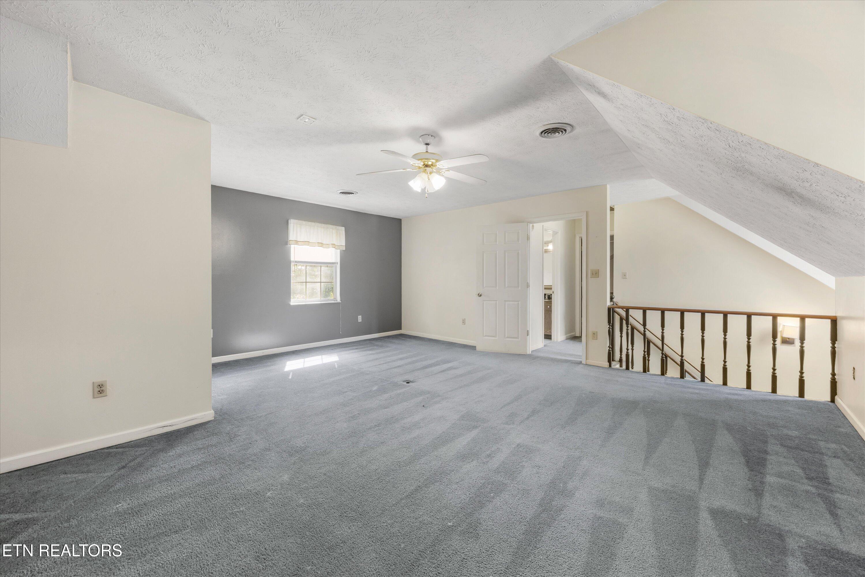 524 Emerald Ave
