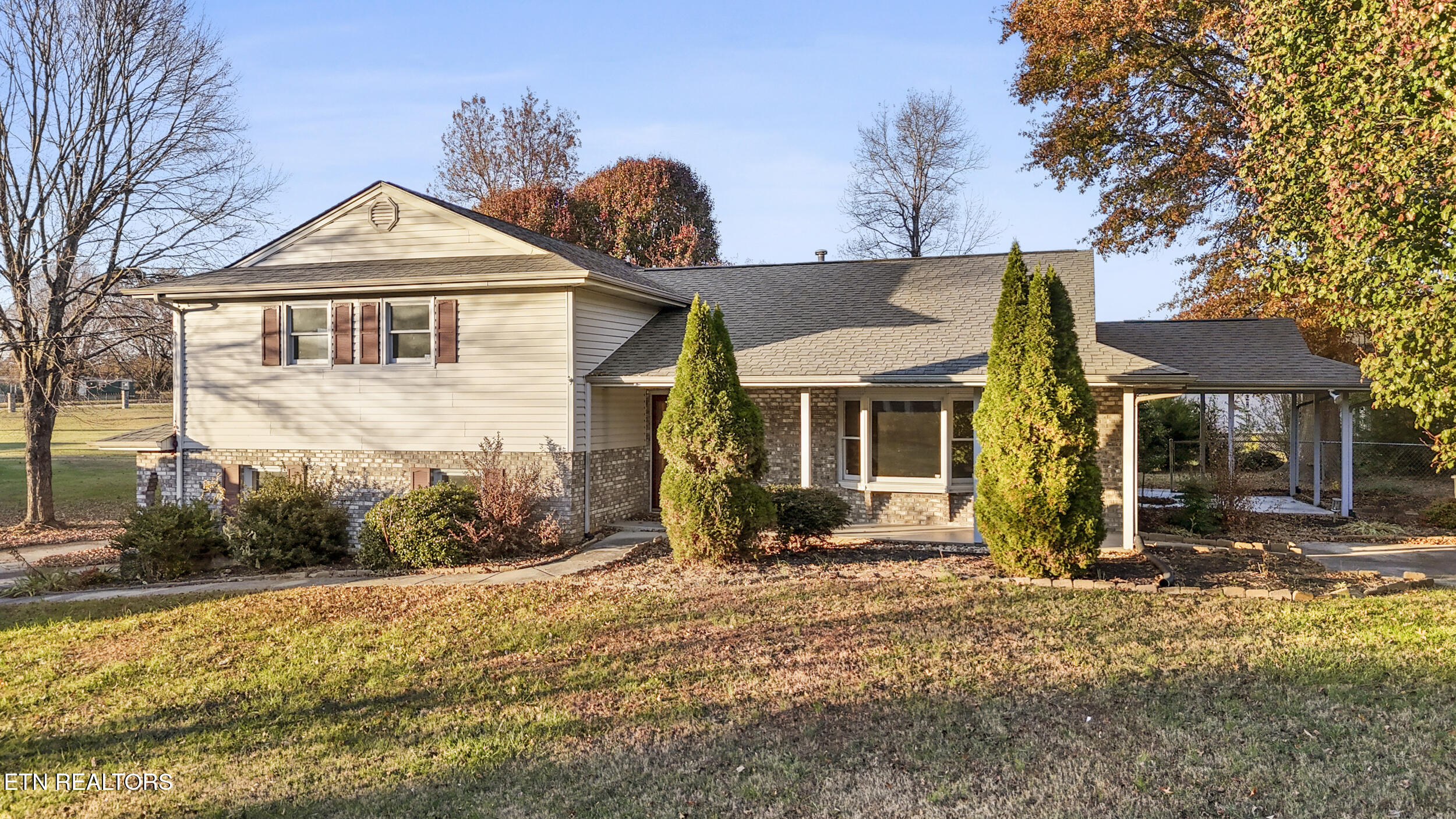 1037 Keith Lane