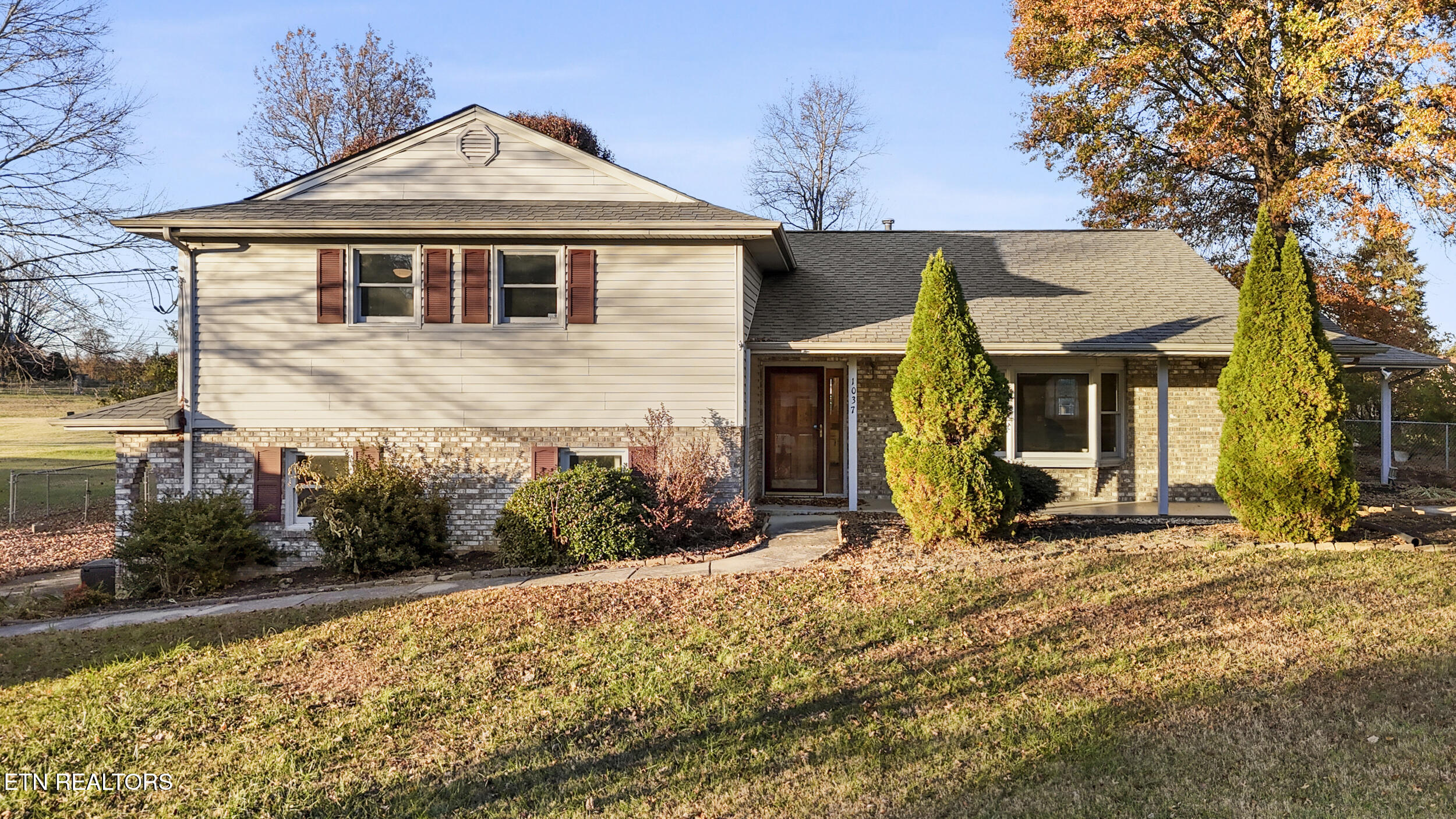 1037 Keith Lane