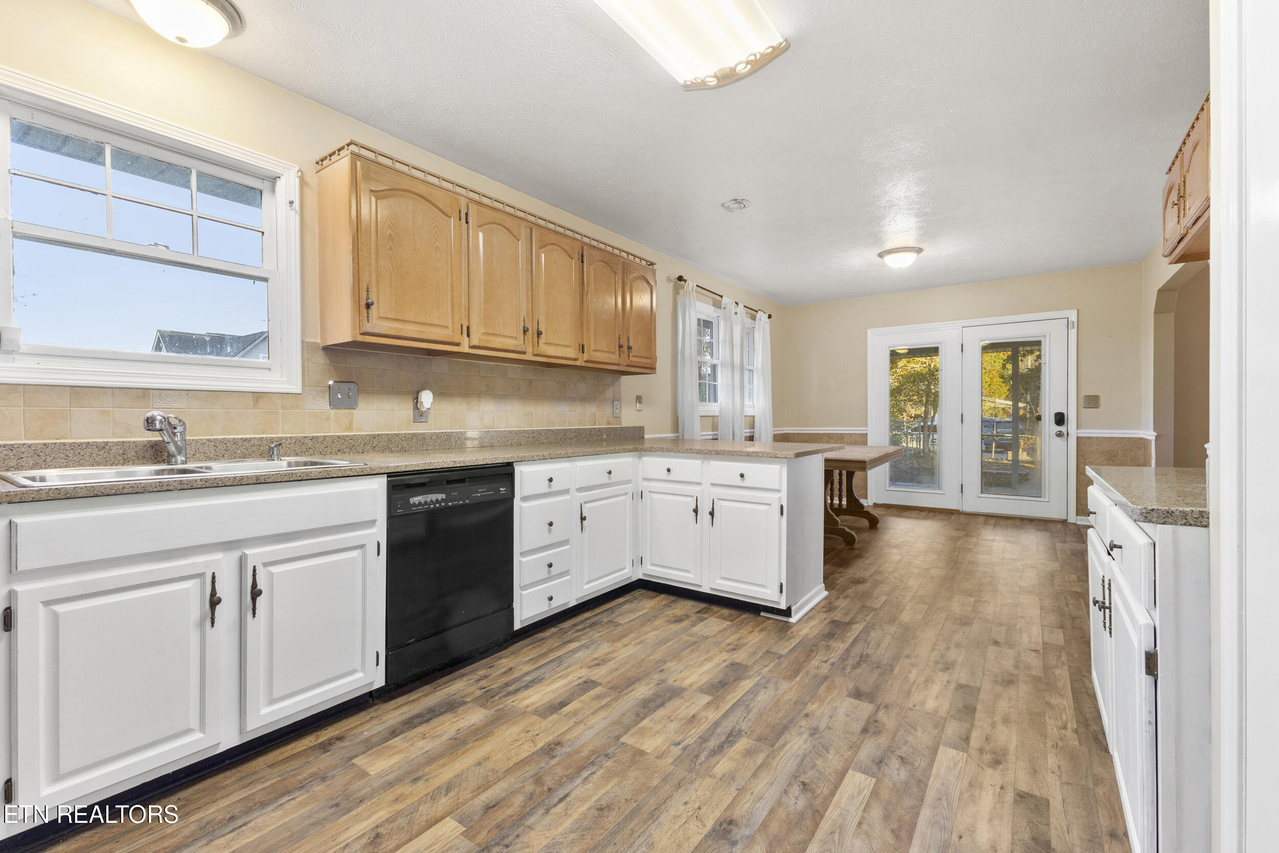 1037 Keith Lane