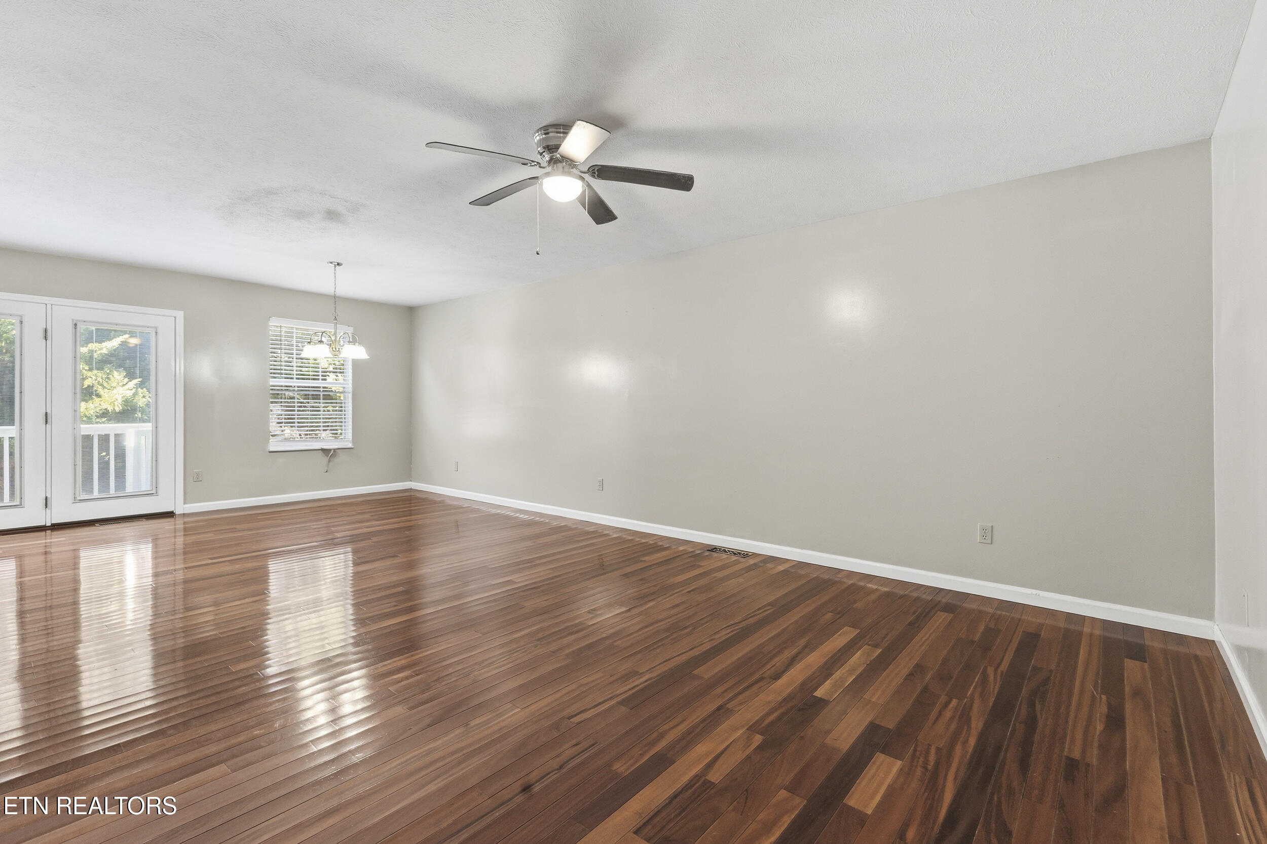 3434 Hamilton Place Drive