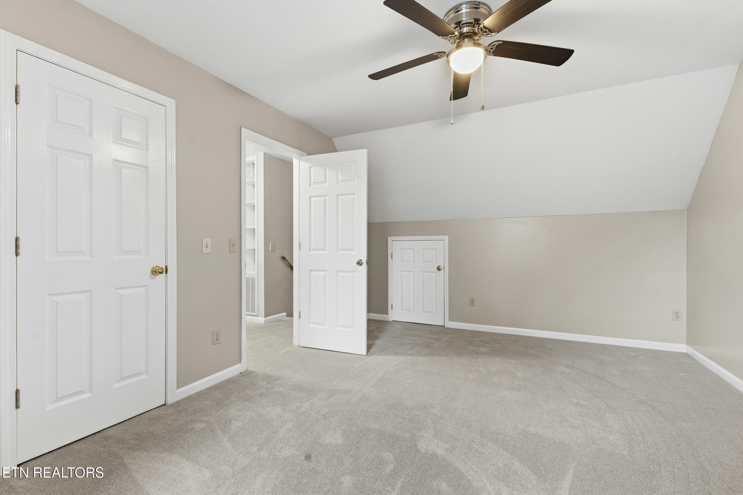 3434 Hamilton Place Drive
