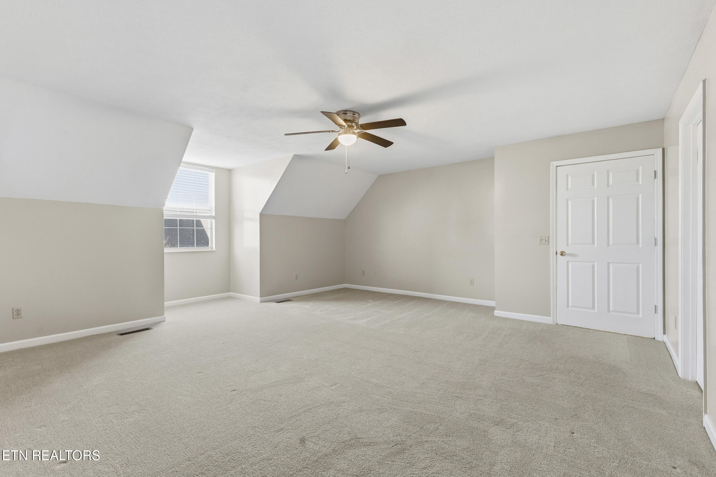 3434 Hamilton Place Drive