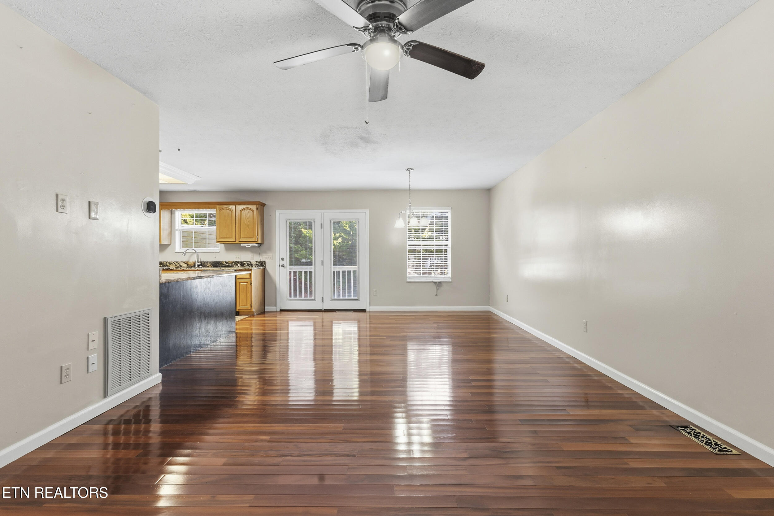 3434 Hamilton Place Drive