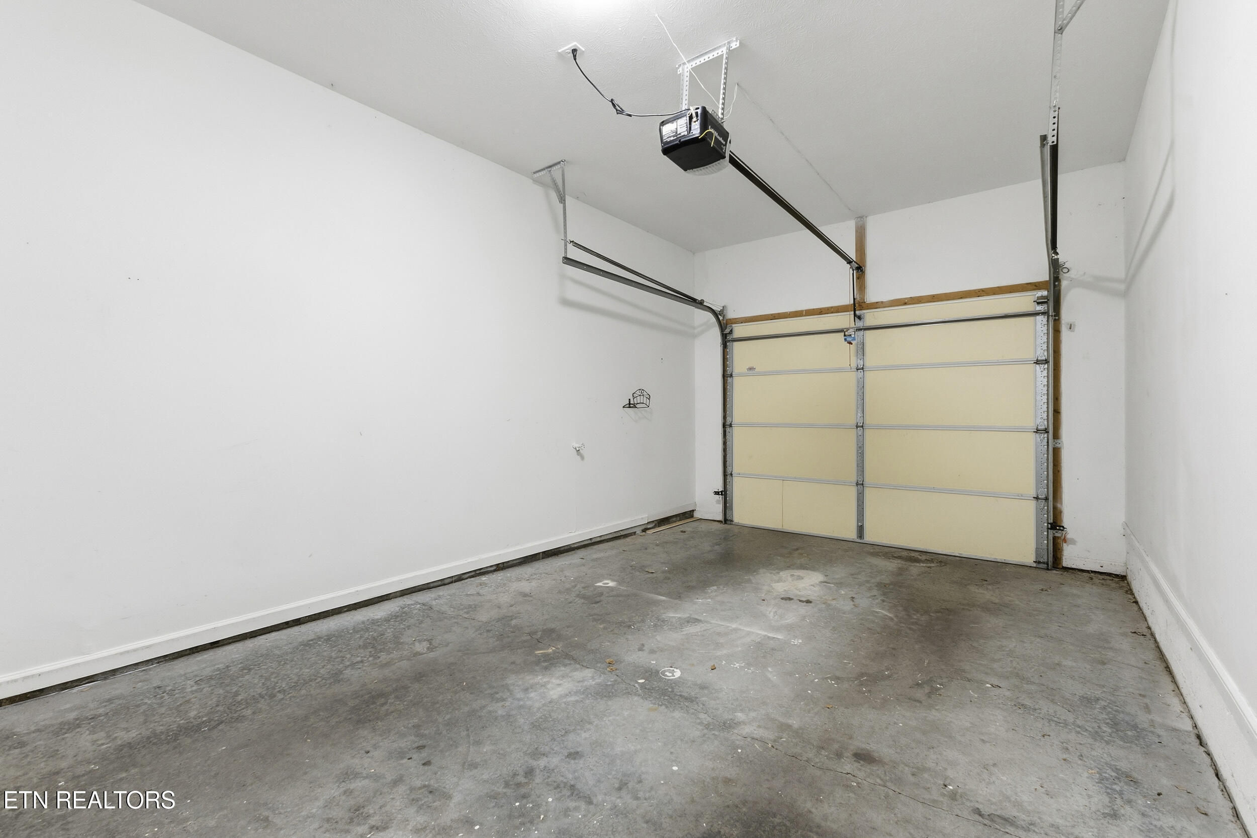 3434 Hamilton Place Drive
