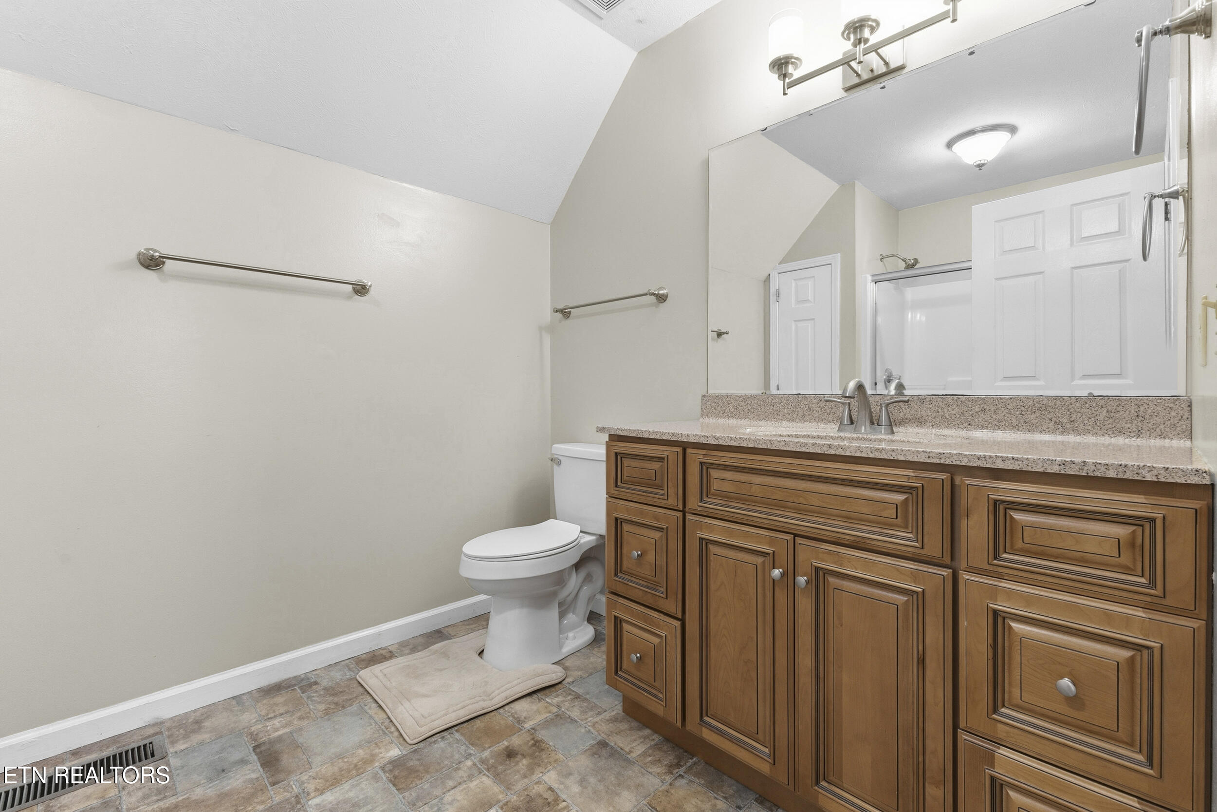 3434 Hamilton Place Drive