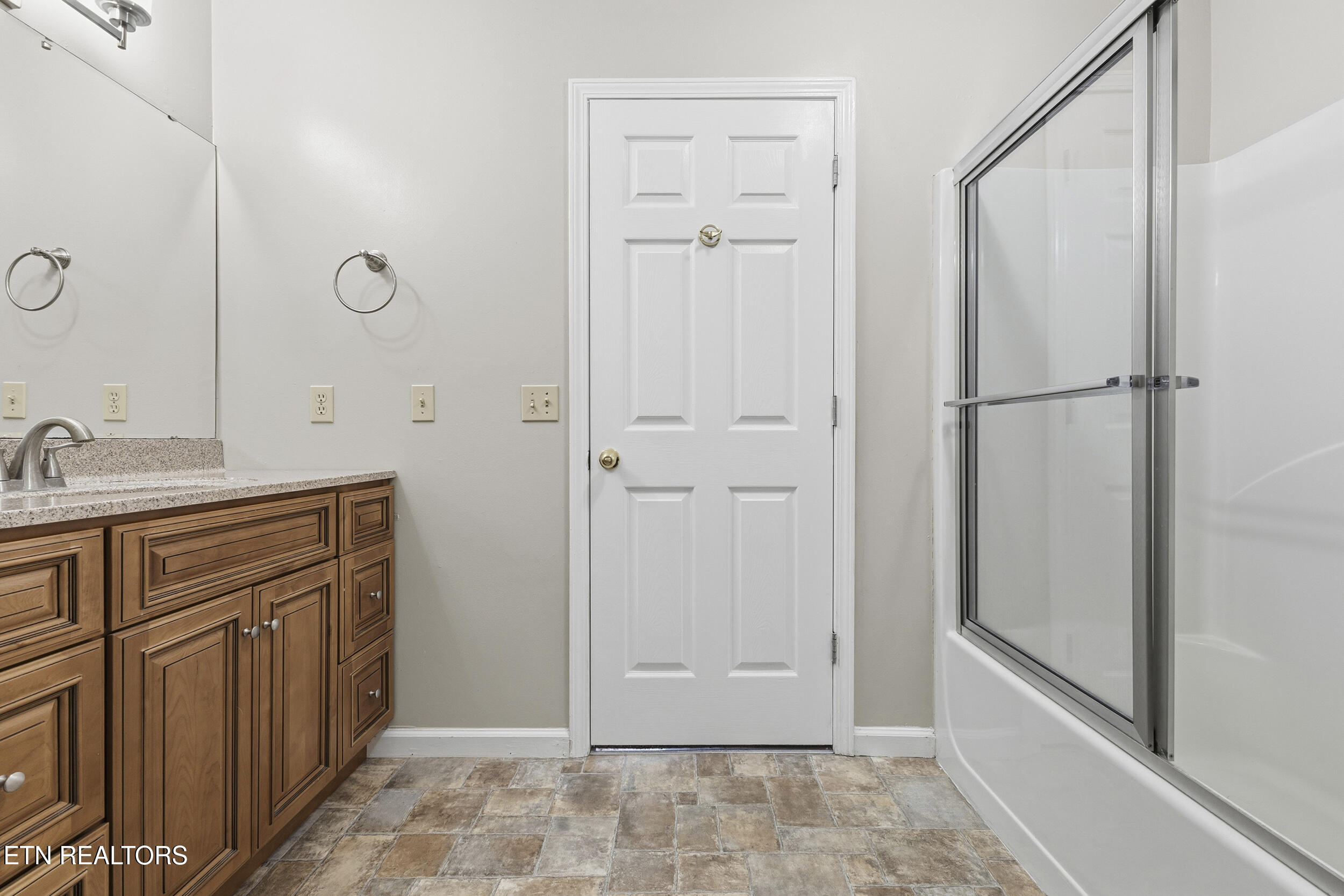 3434 Hamilton Place Drive