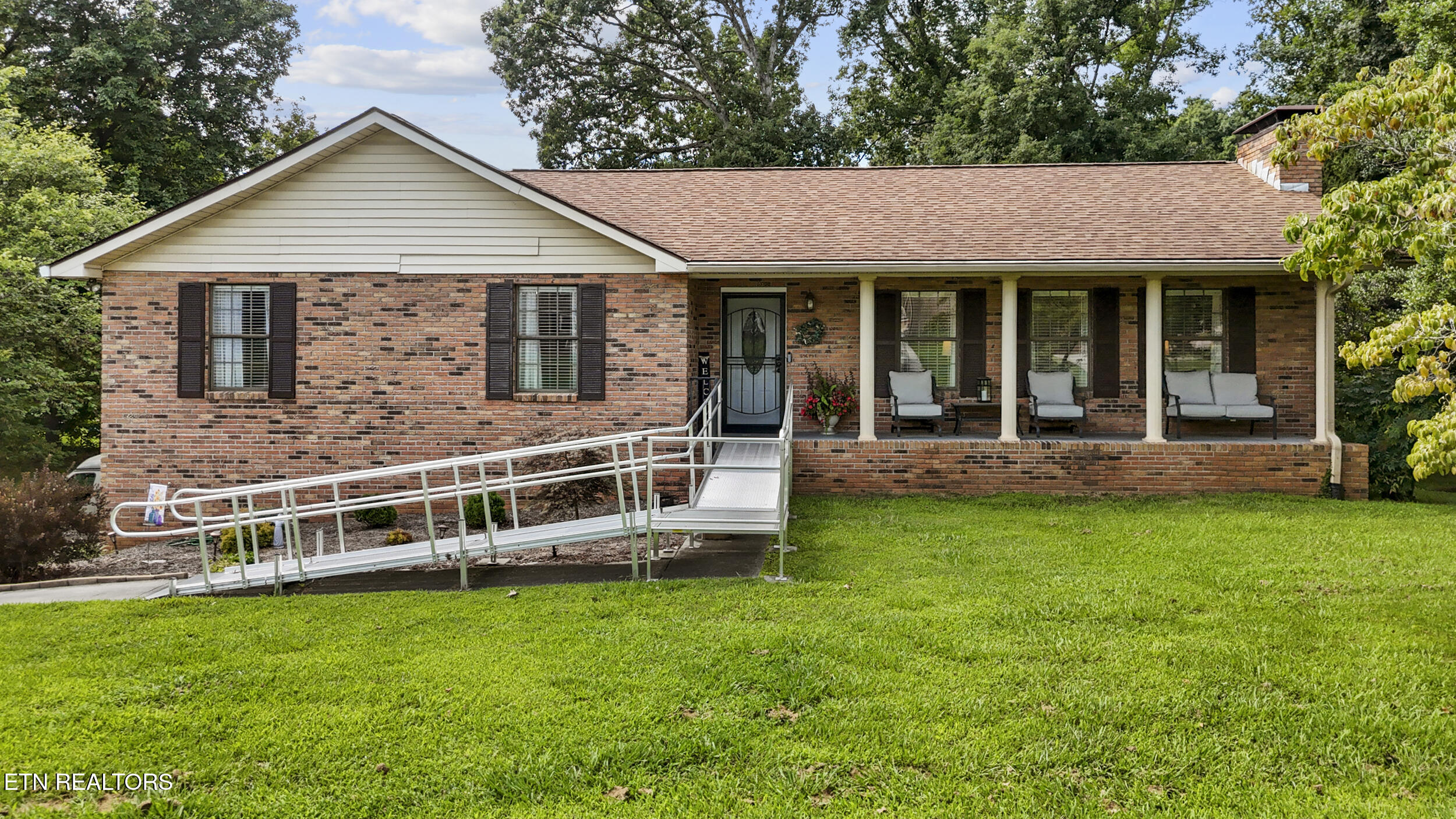 6262 Wintergreen Rd