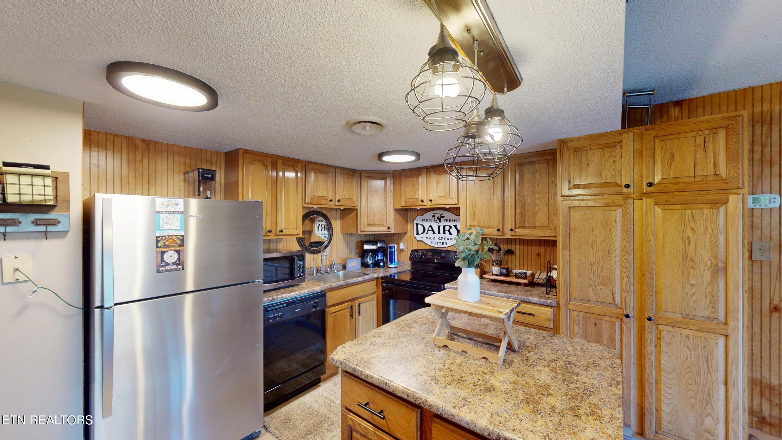 1081 Cove Rd 614