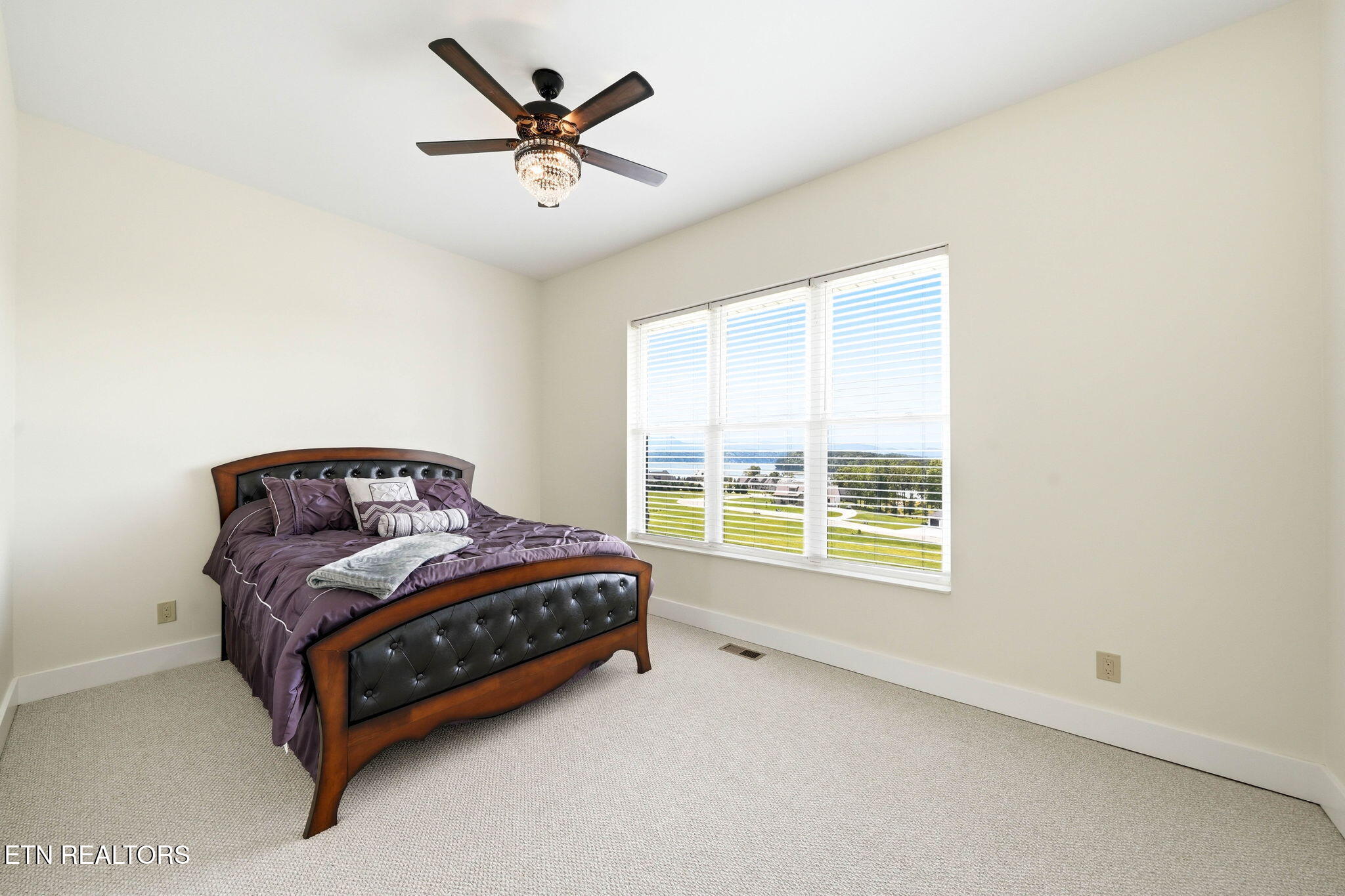 1005 Enchanted Drive