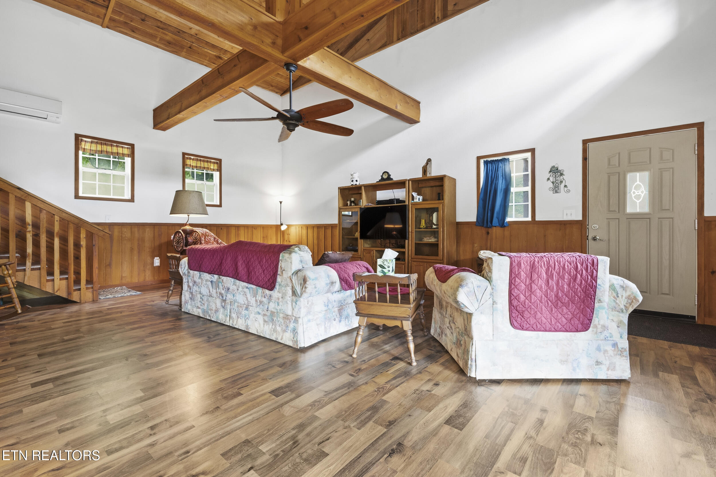 3609 Cave Springs Rd