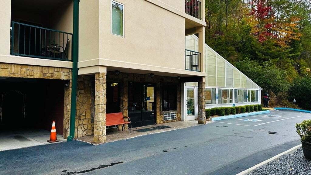 413 Baskins Creek Road Unit: UNIT 508