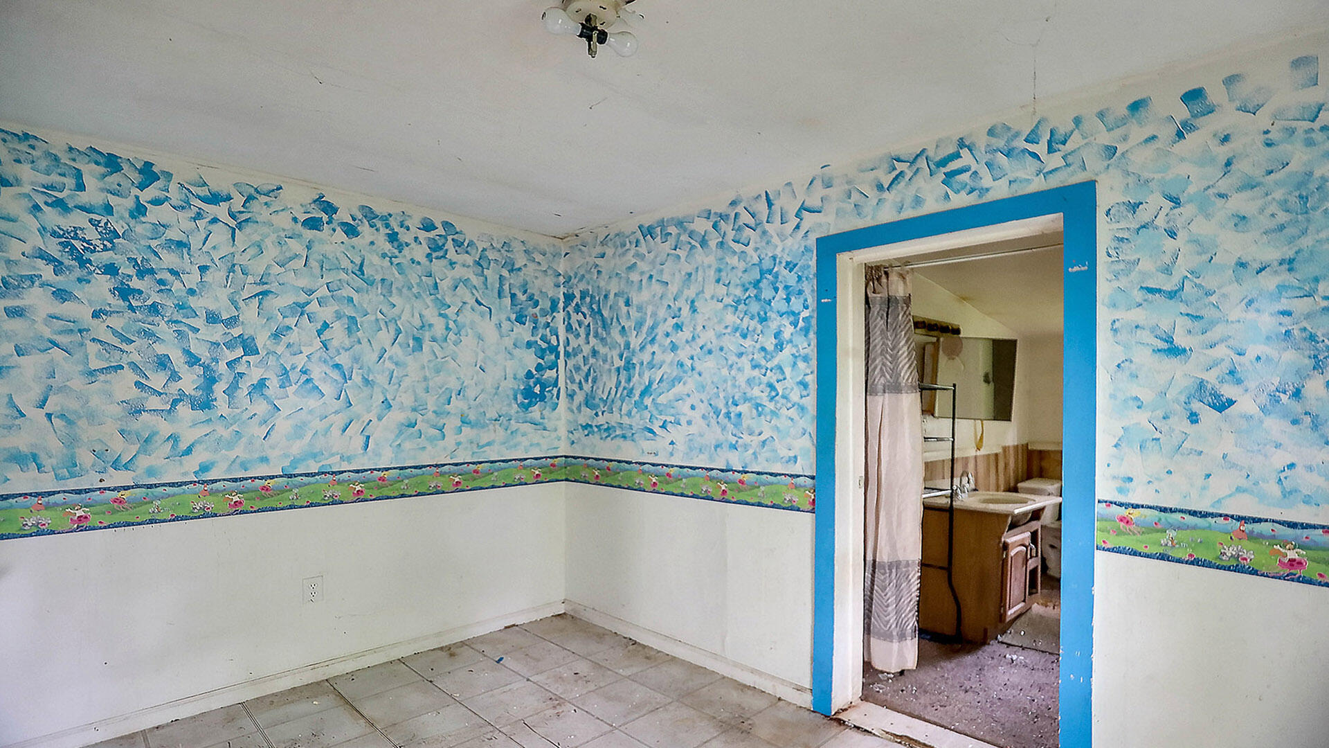 327 Floral Street