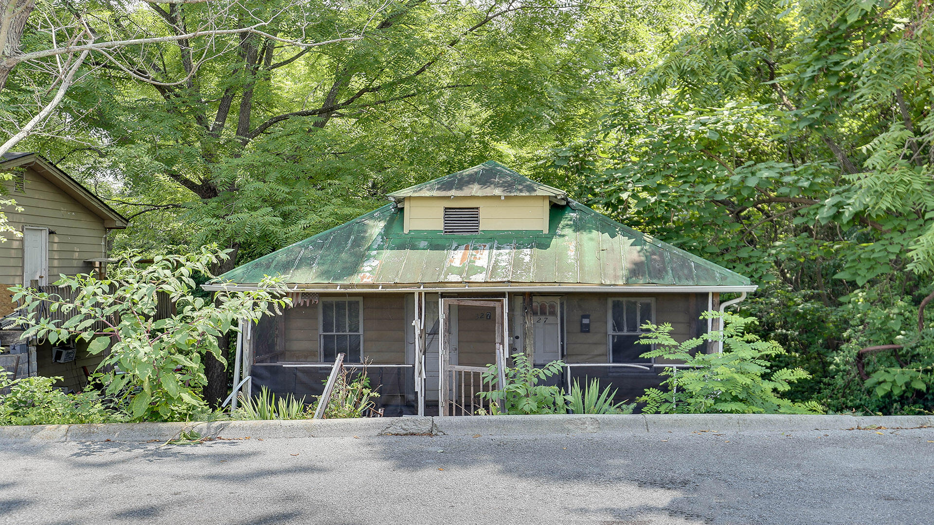 327 Floral Street