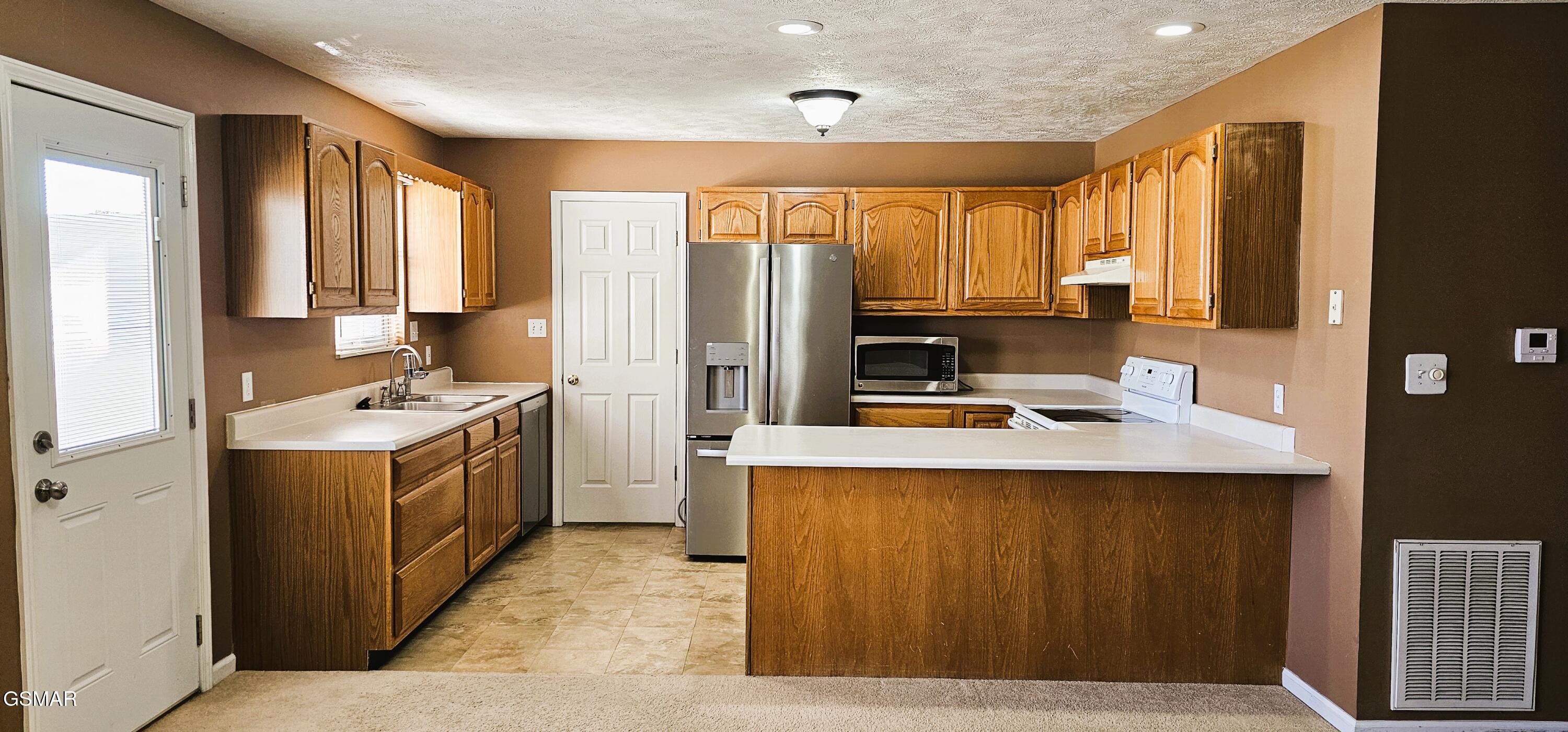 3407 Hamilton Place