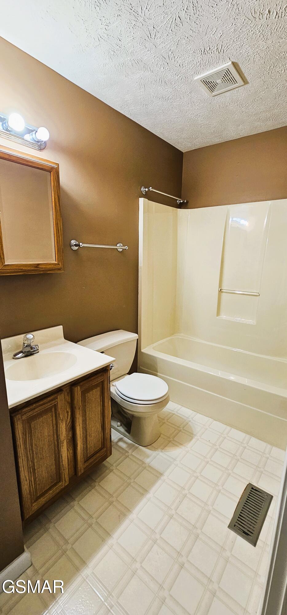 3407 Hamilton Place