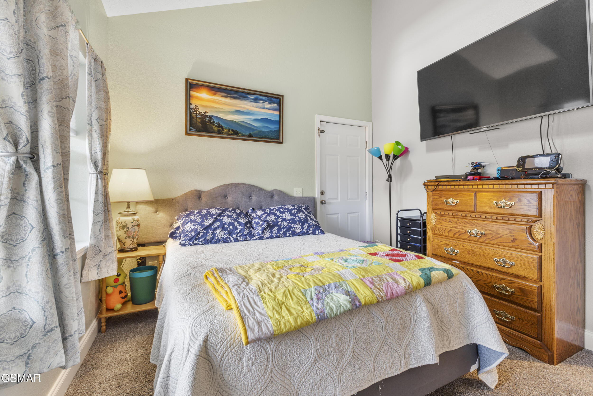 2759 Meadow Crest Lane
