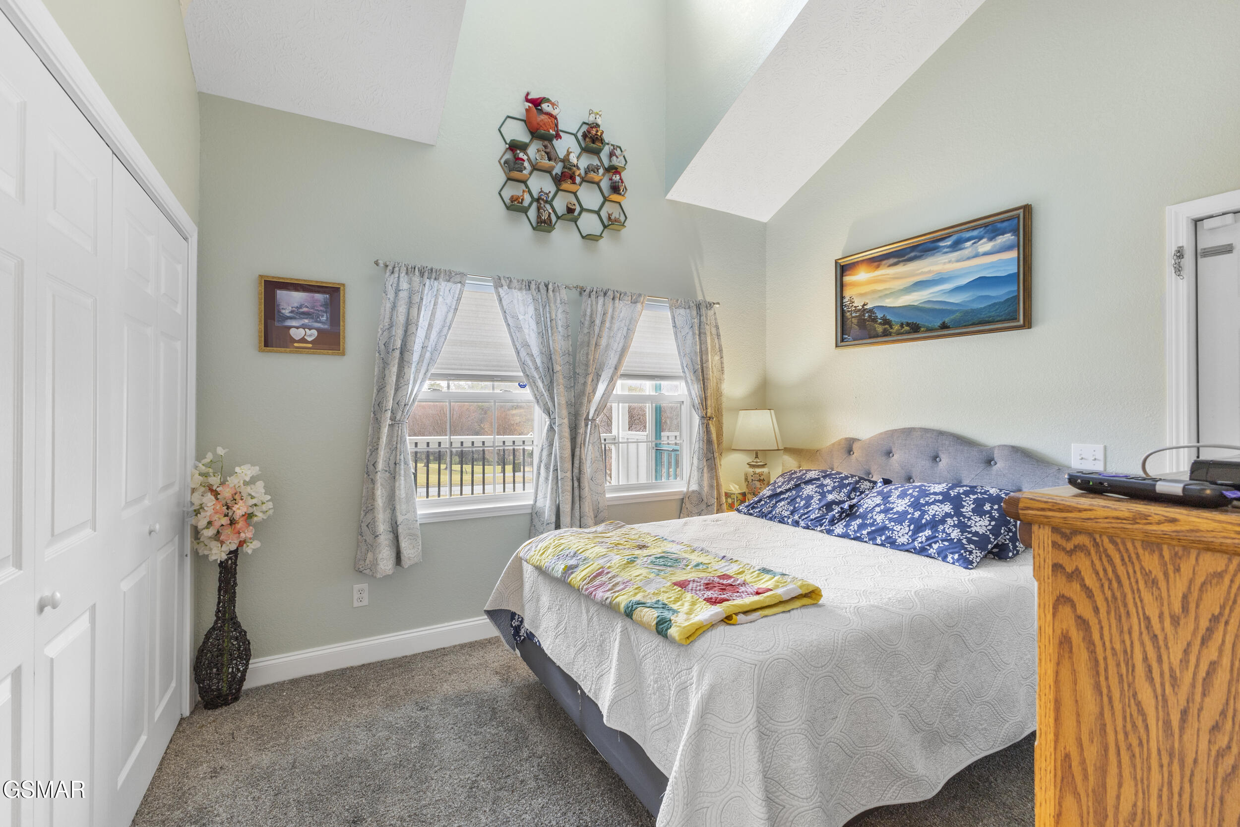 2759 Meadow Crest Lane