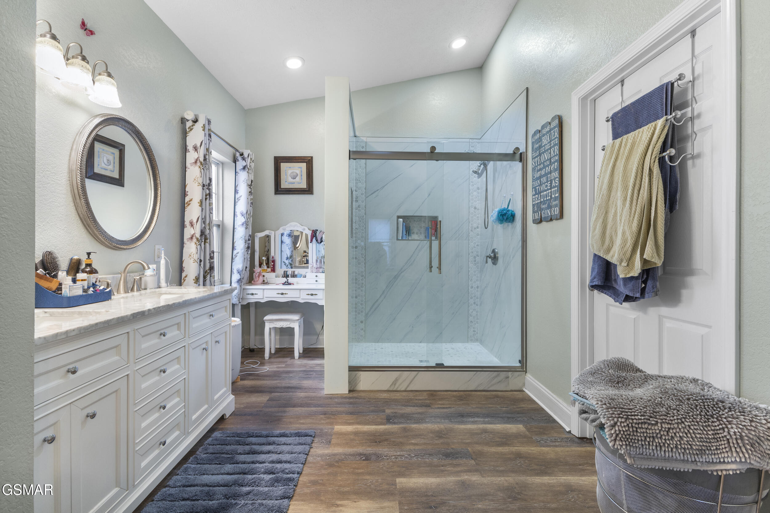 2759 Meadow Crest Lane