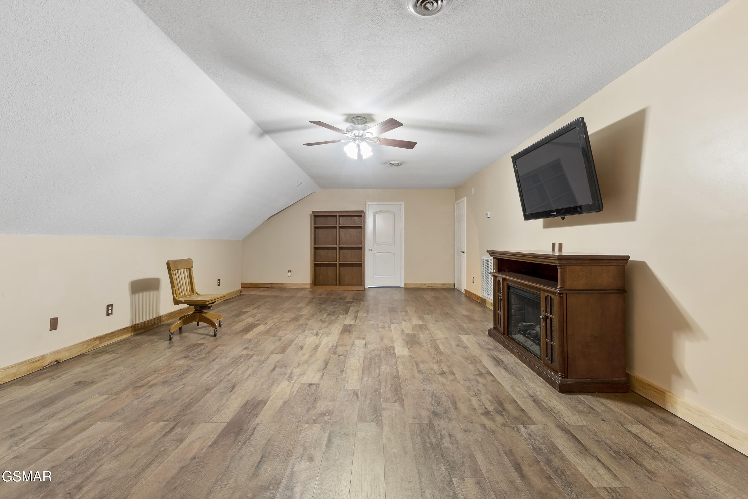 3017 Hardy Road