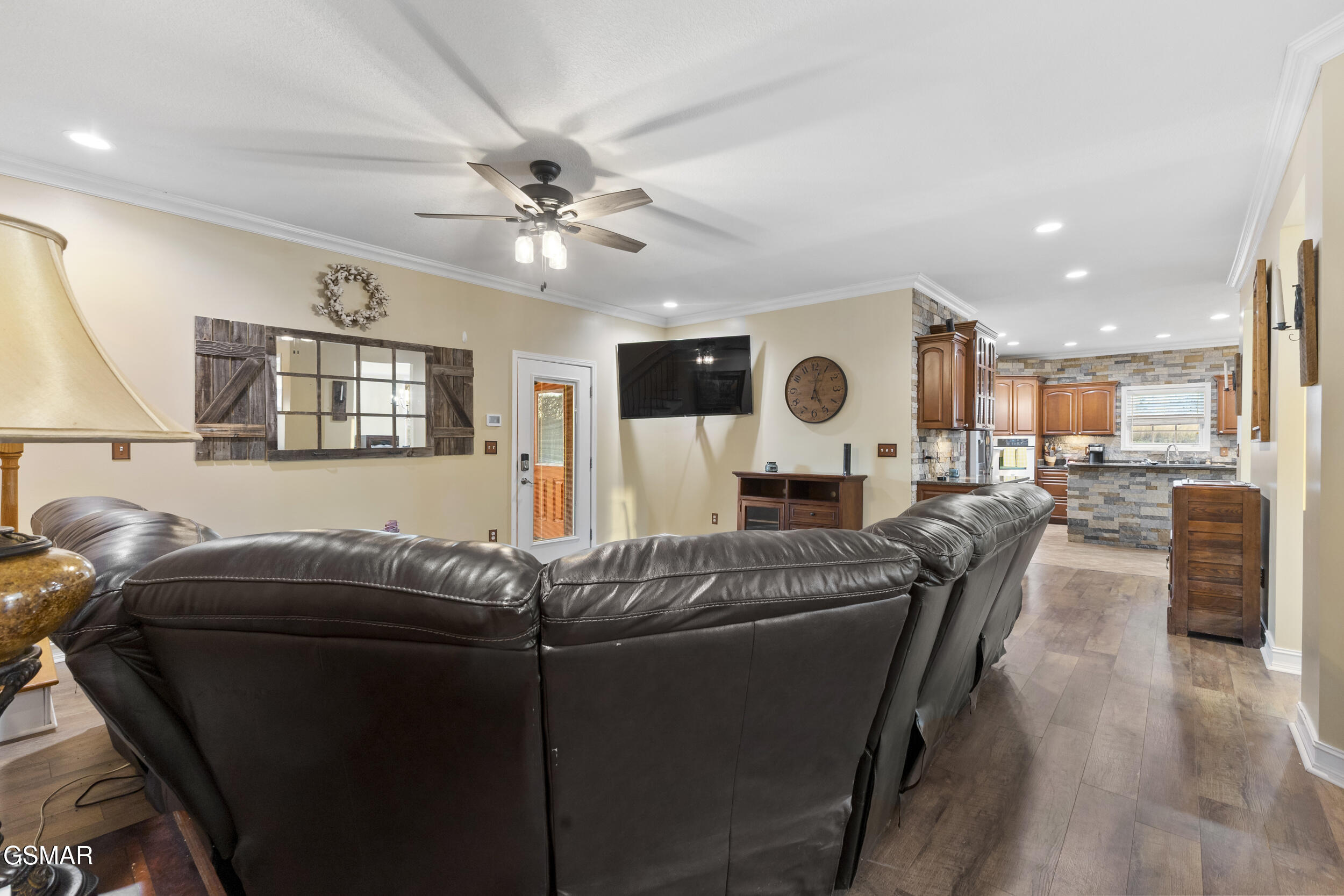 3017 Hardy Road