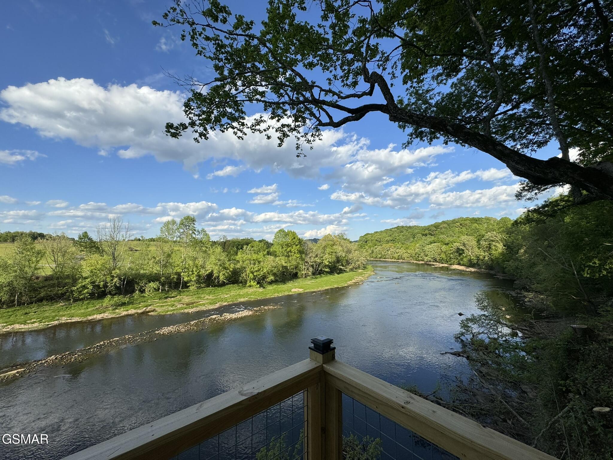 2005 River Mist Circle