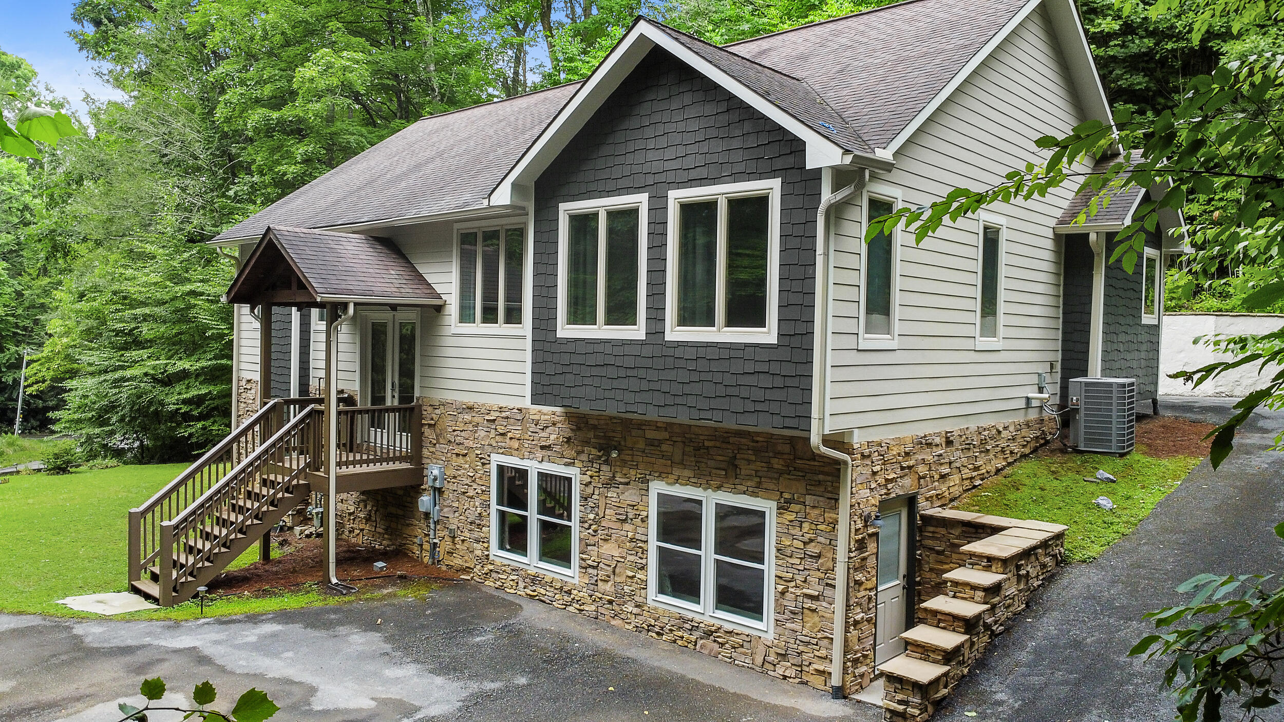 411 Pa Proffitt Road