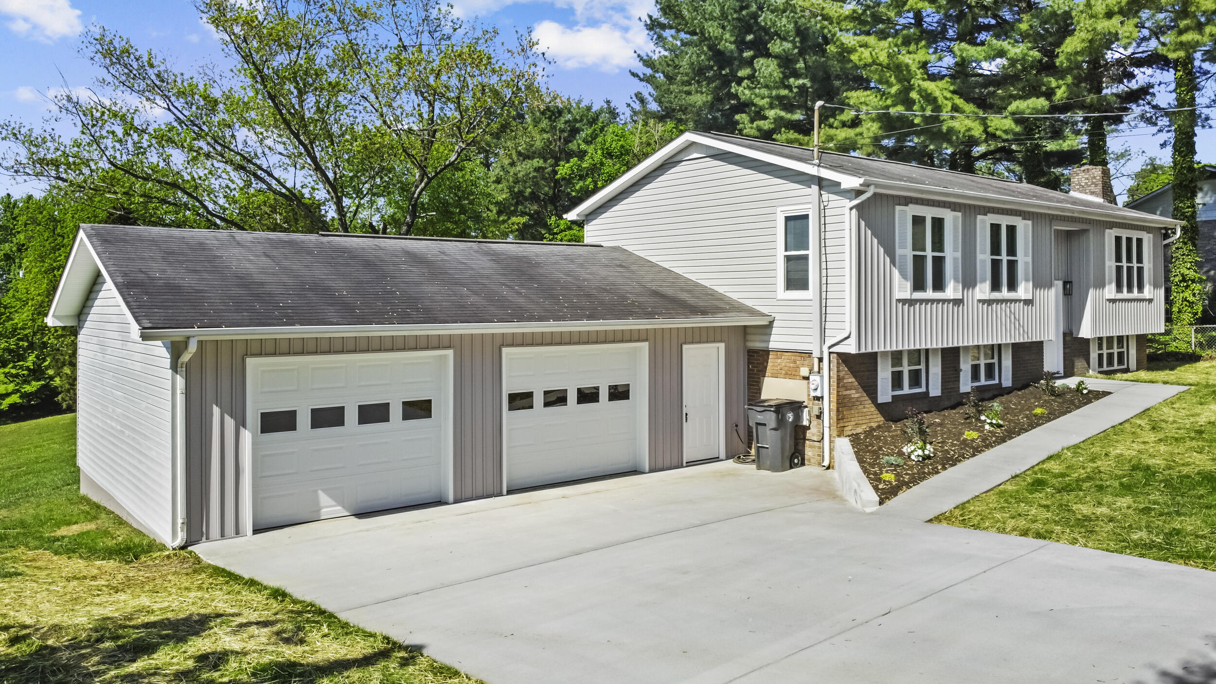 583 Roddy Drive