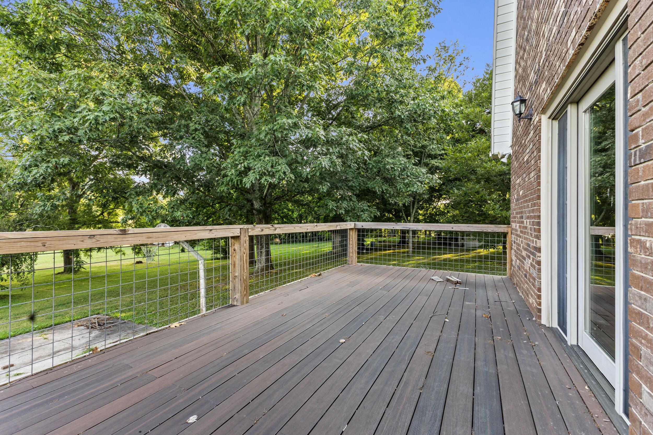 2245 Roe Junction Road