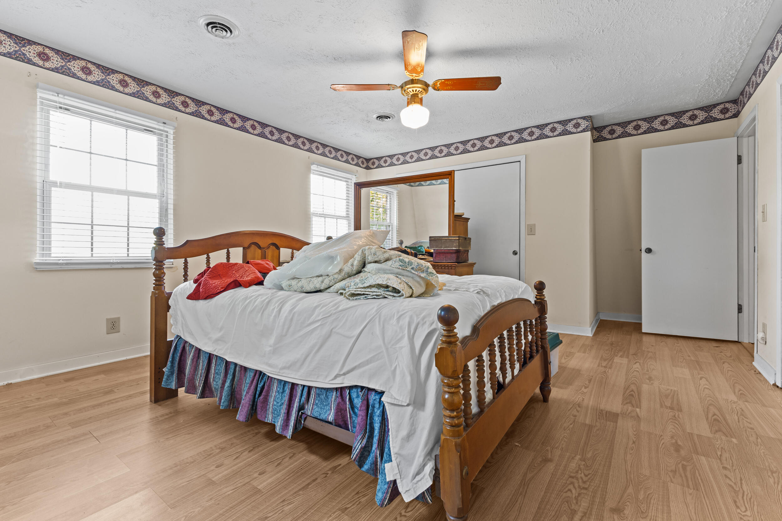 2245 Roe Junction Road