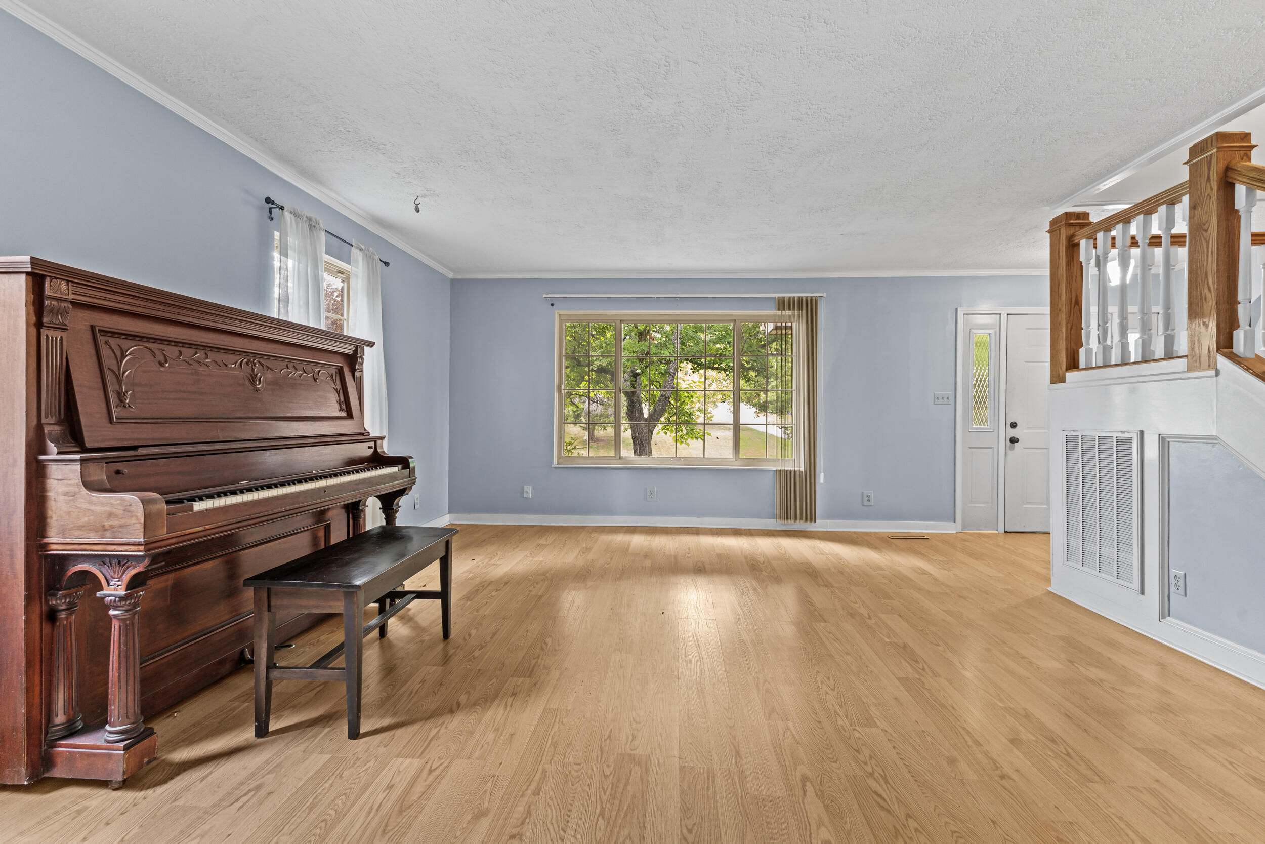 2245 Roe Junction Road