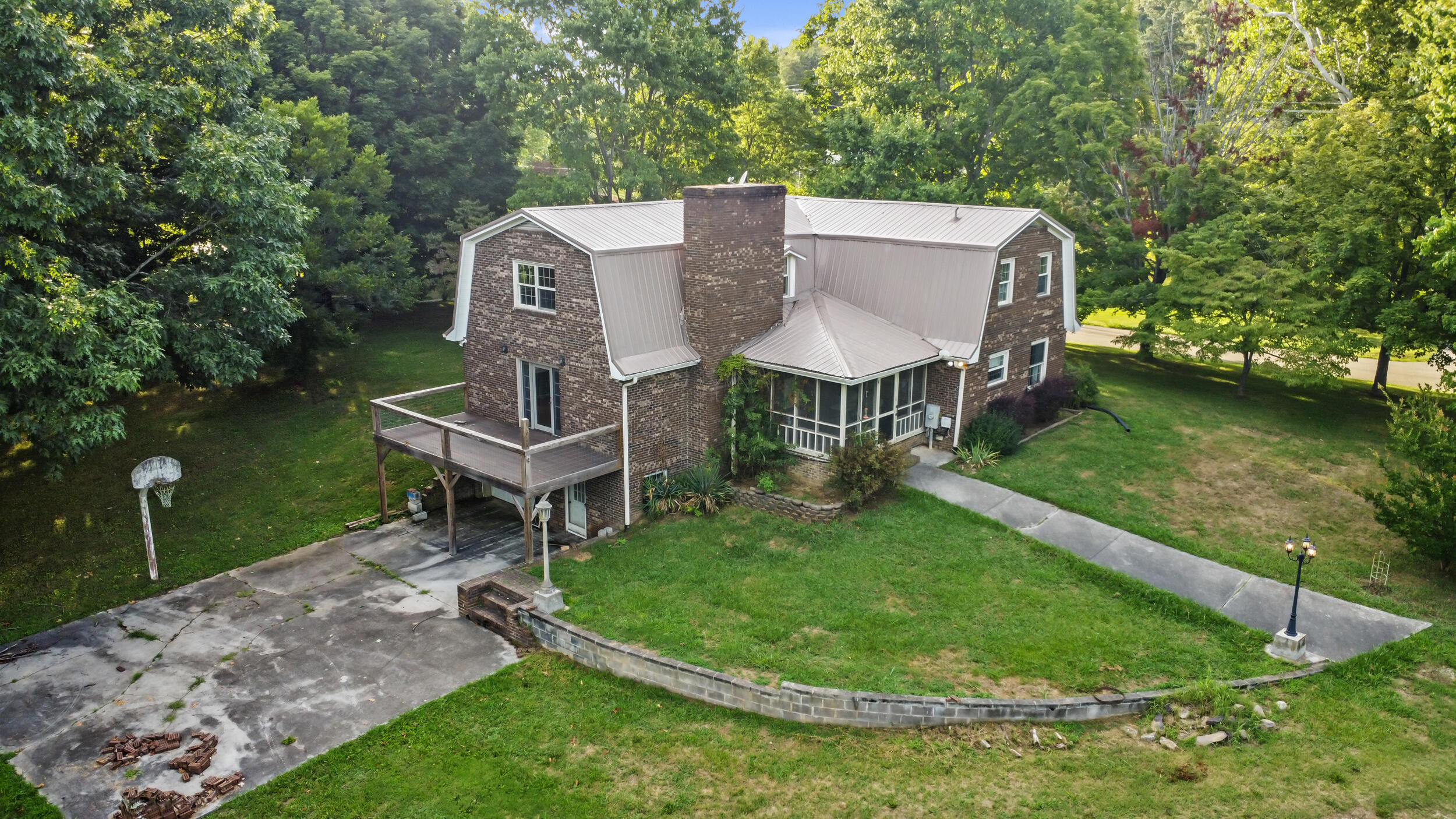 2245 Roe Junction Road
