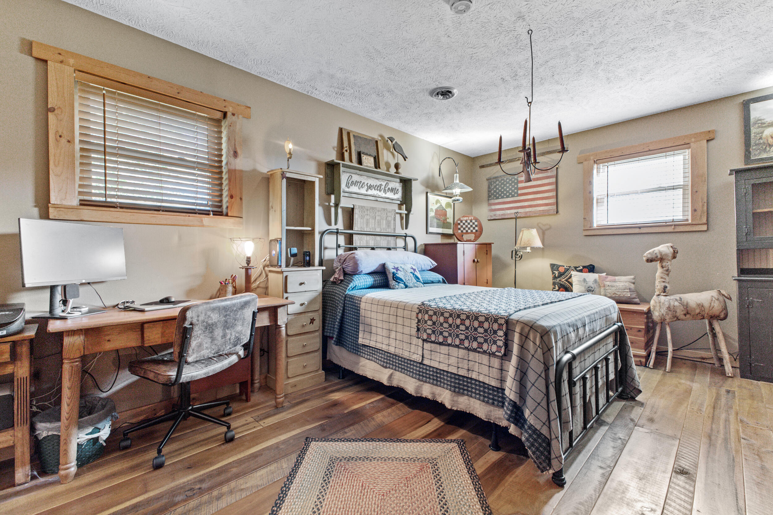 555 Pinewood Circle